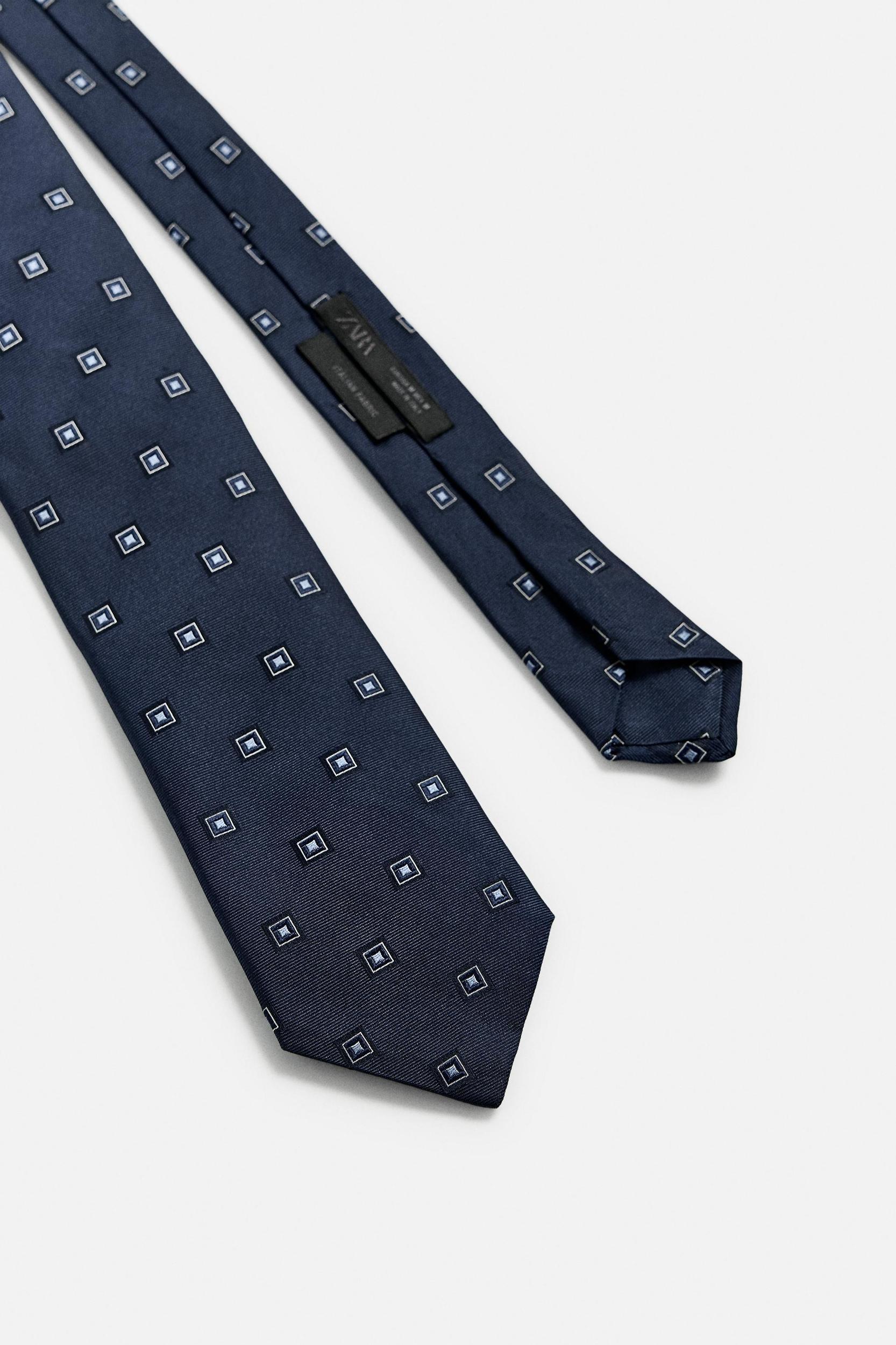 100% SILK GEOMETRIC PRINT TIE Product Image