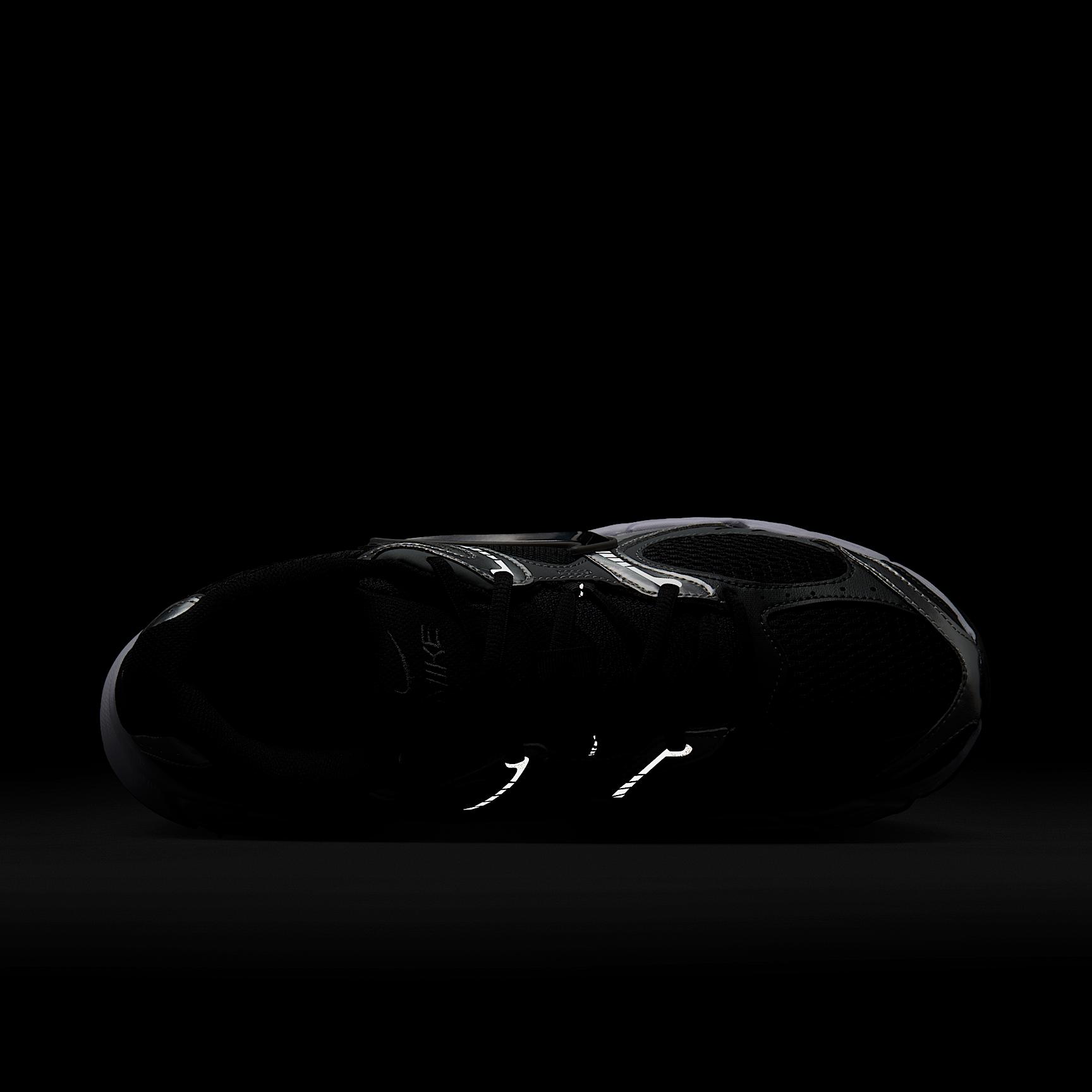 Nike Mens V5 RNR Shoes | HJ5228-004 Product Image