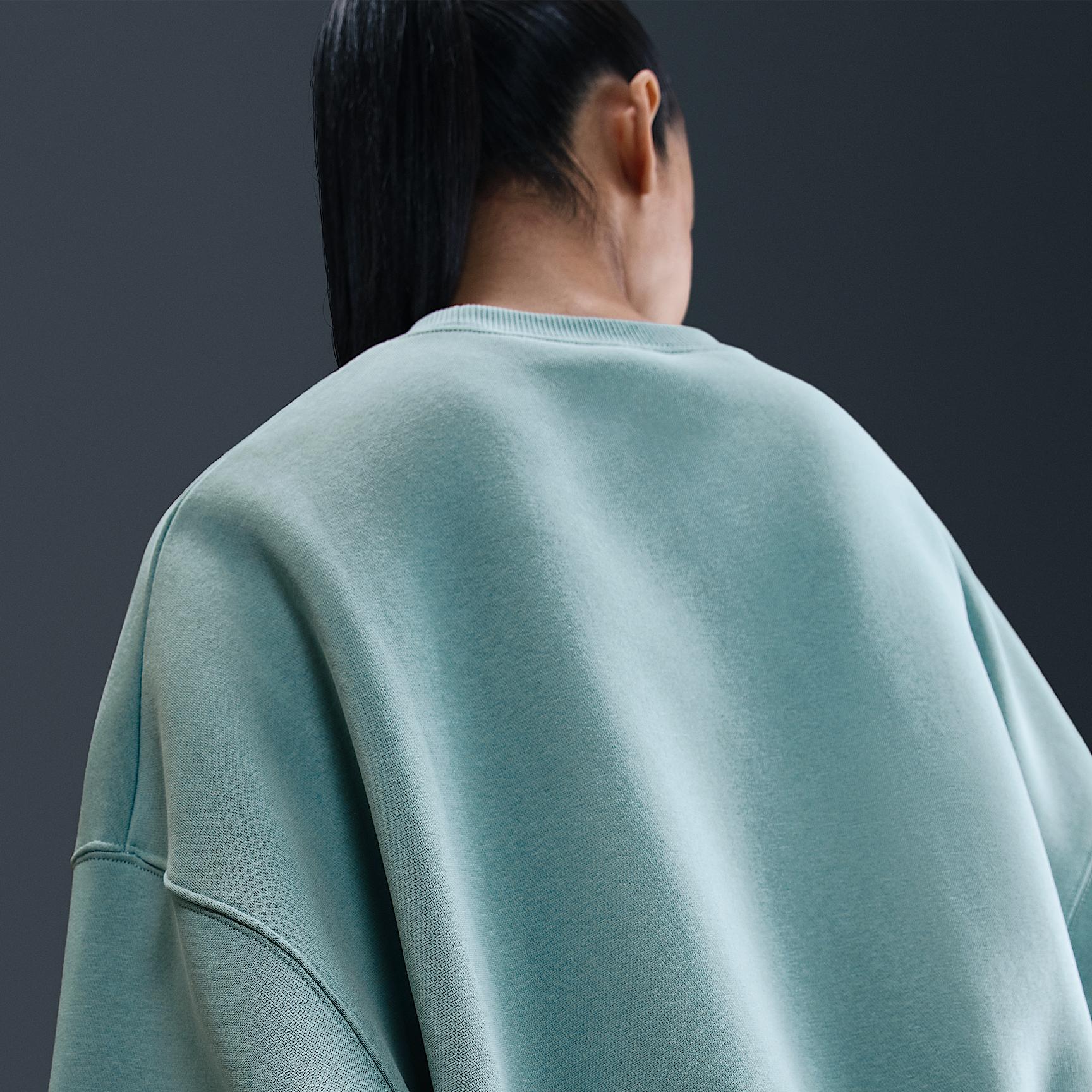 Womens Nike Sportswear Phoenix Fleece Over-Oversized Crew-Neck Sweatshirt | DQ5761-017 Product Image