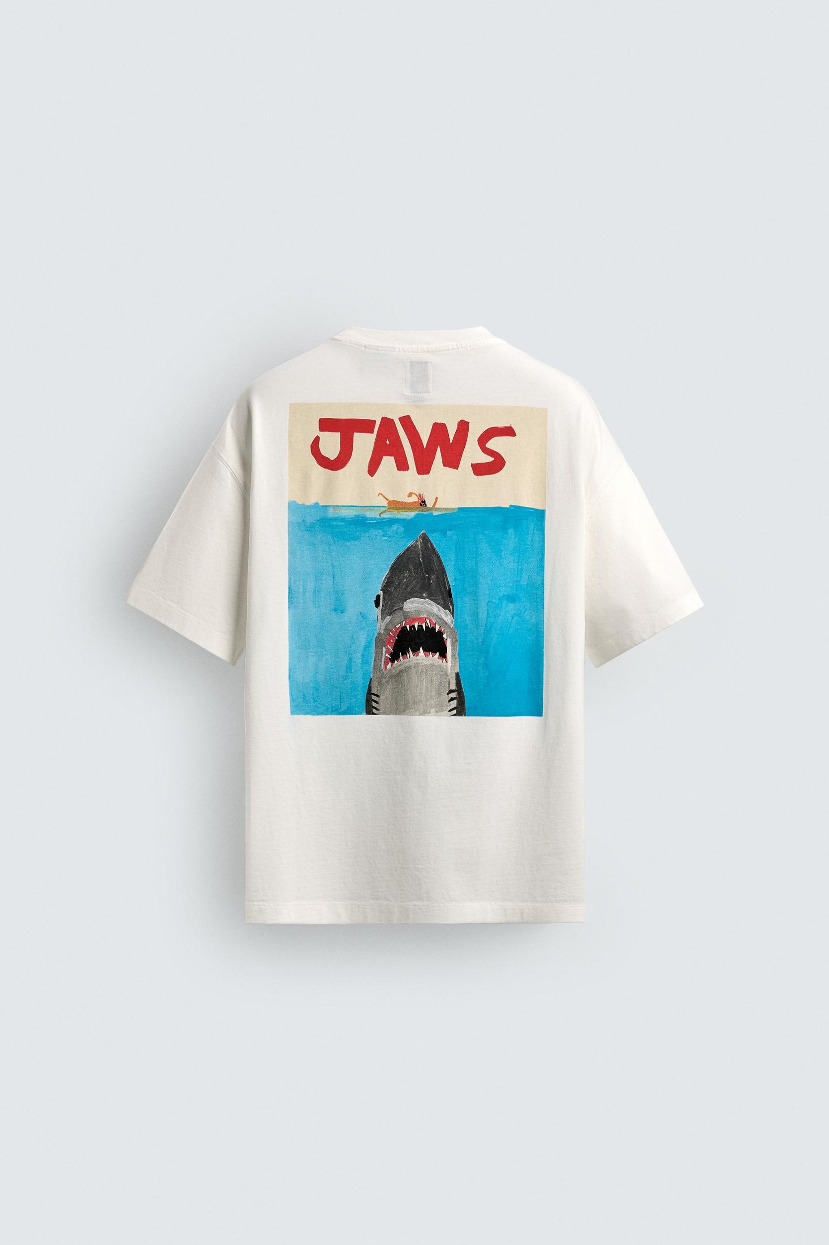 JAWS© UCS LLC AND AMBLIN X DYLAN´S T-SHIRT CLUB X ZARA ILLUSTRATED T-SHIRT Product Image