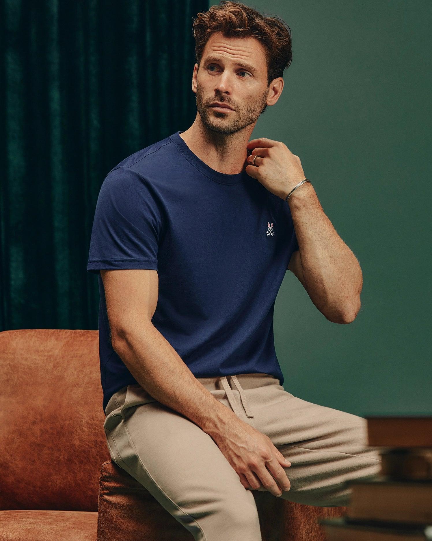 MENS CLASSIC CREW NECK TEE - B6U014CRPC Male Product Image