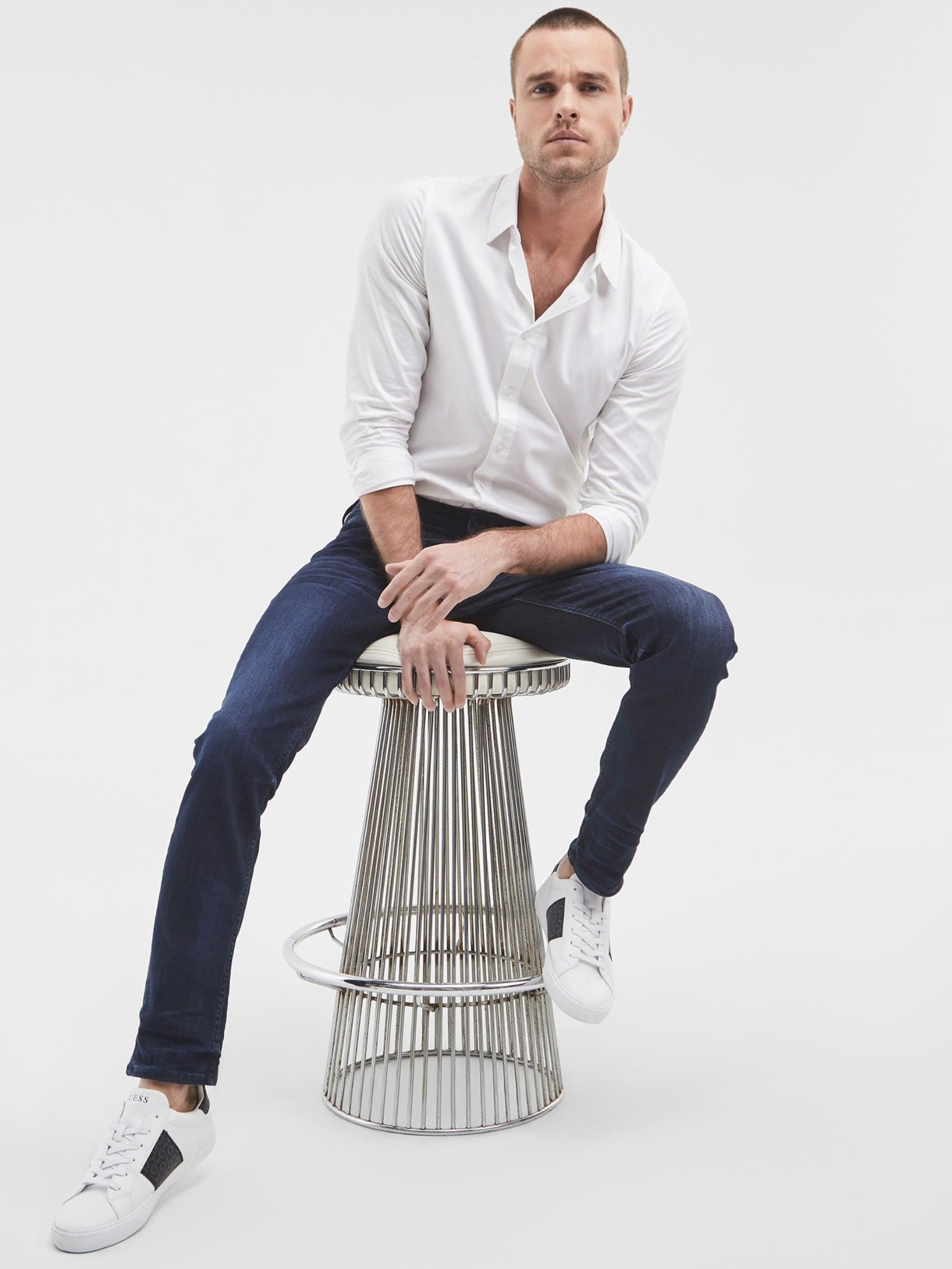 Men's Tapered Jeans Product Image