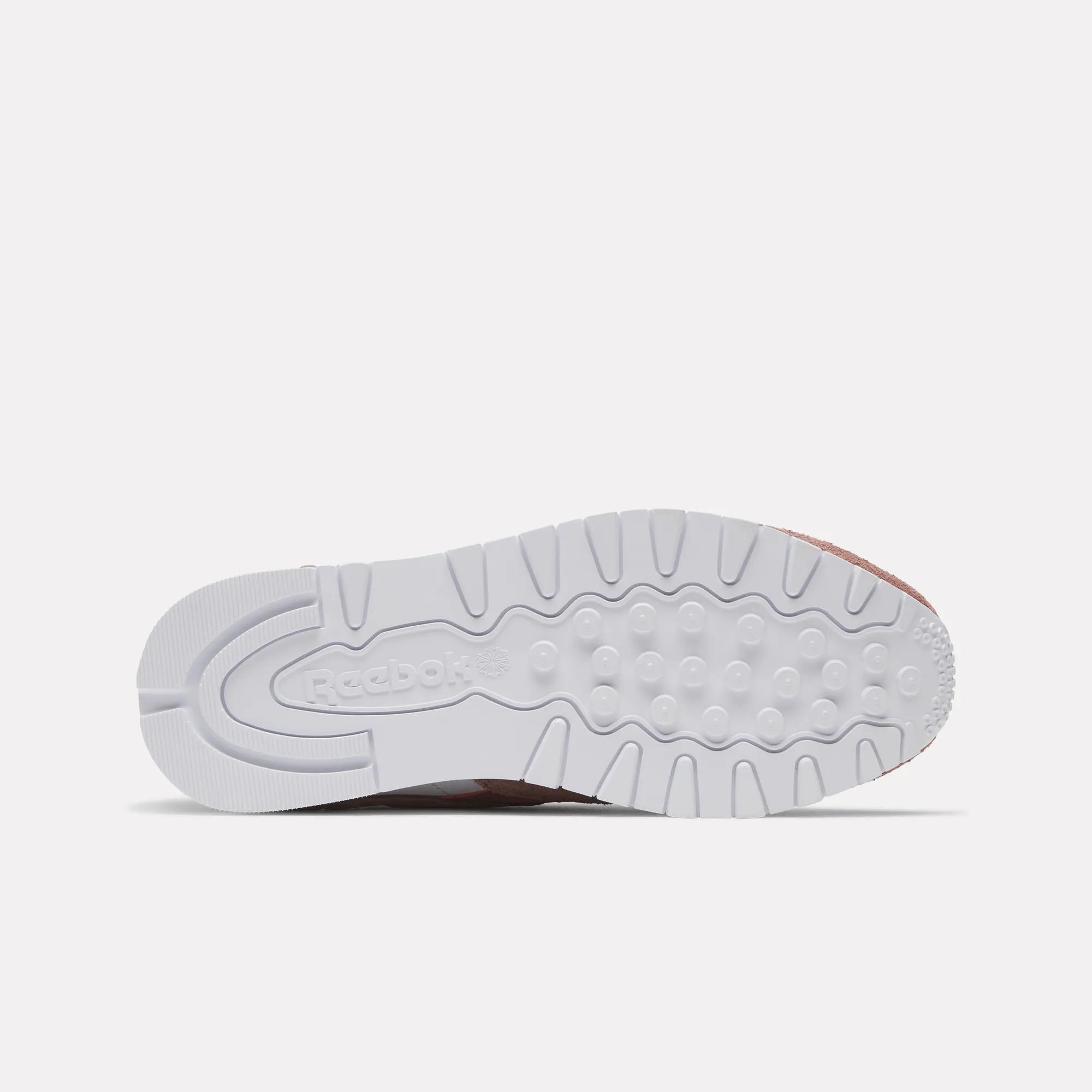 Women's Classic Leather Shoes Product Image