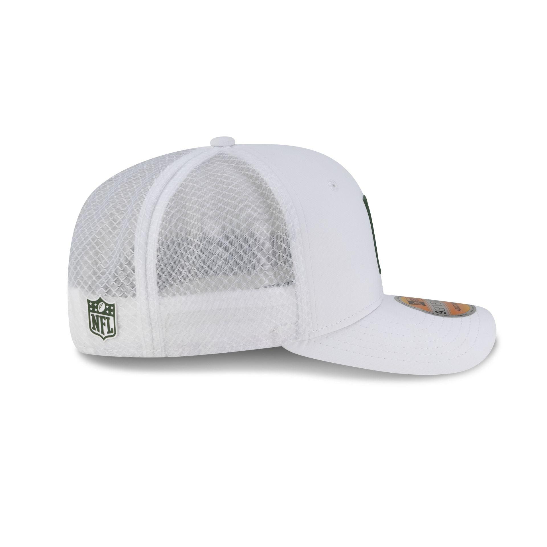Green Bay Packers 2025 Sideline Hot Weather White 9SEVENTY Trucker Hat Male Product Image