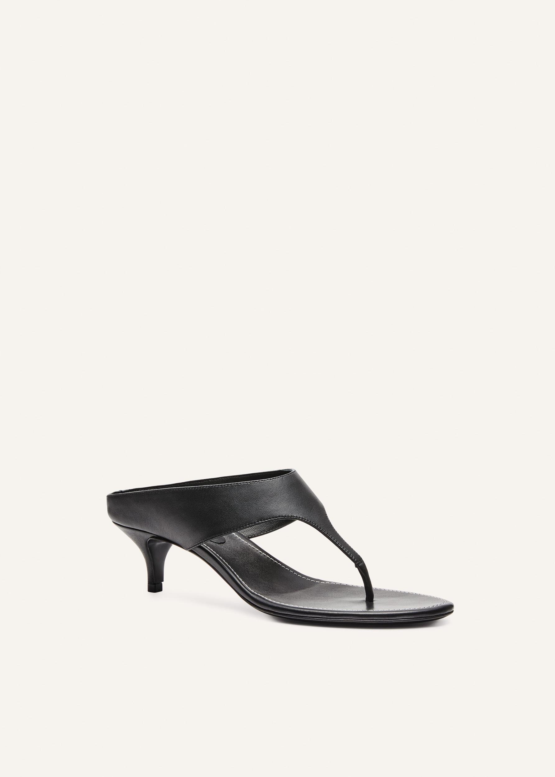 Thong sandals in black leather Product Image