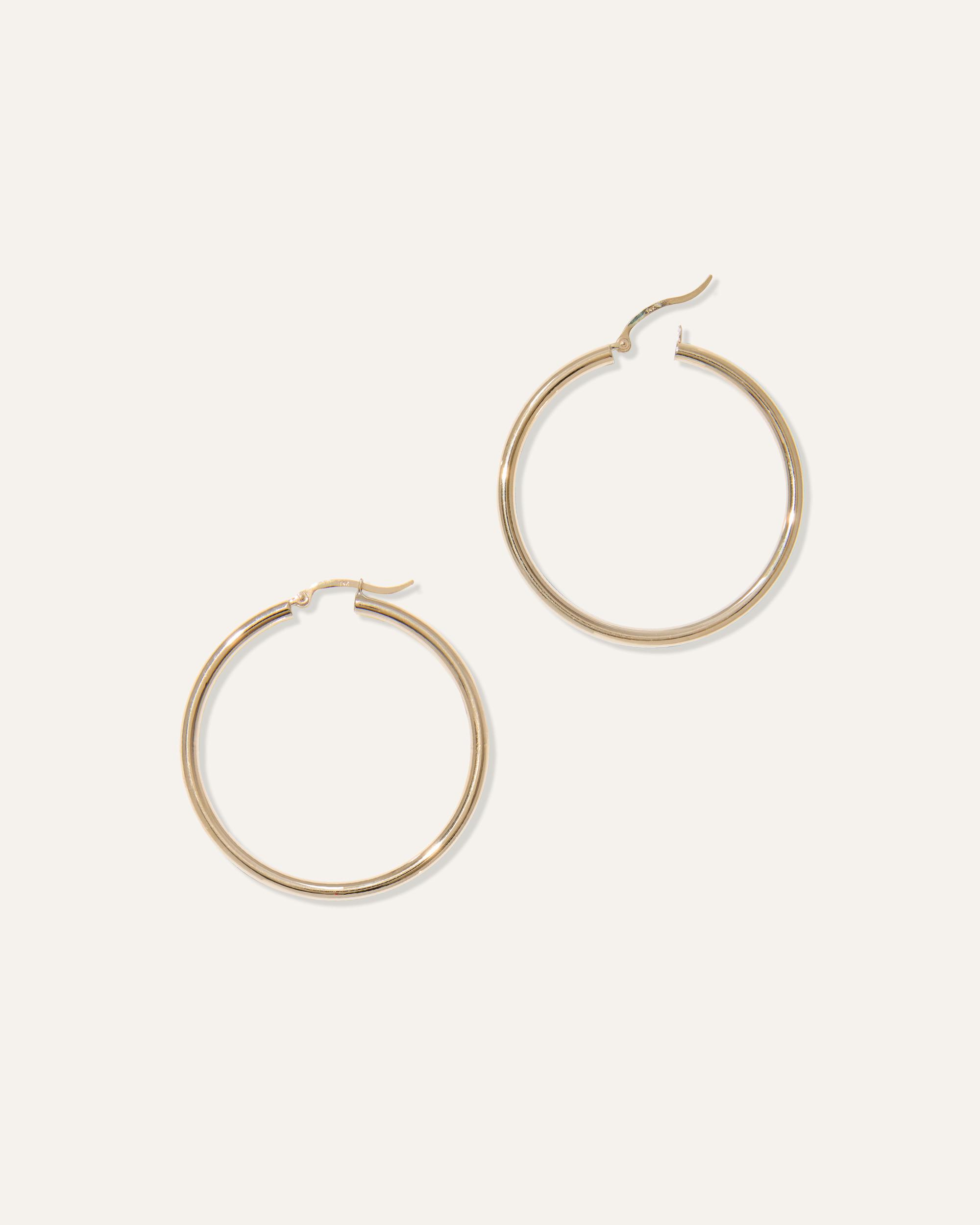 Quince | Women's 14K Gold 3mm Tube Hoop Earrings Product Image