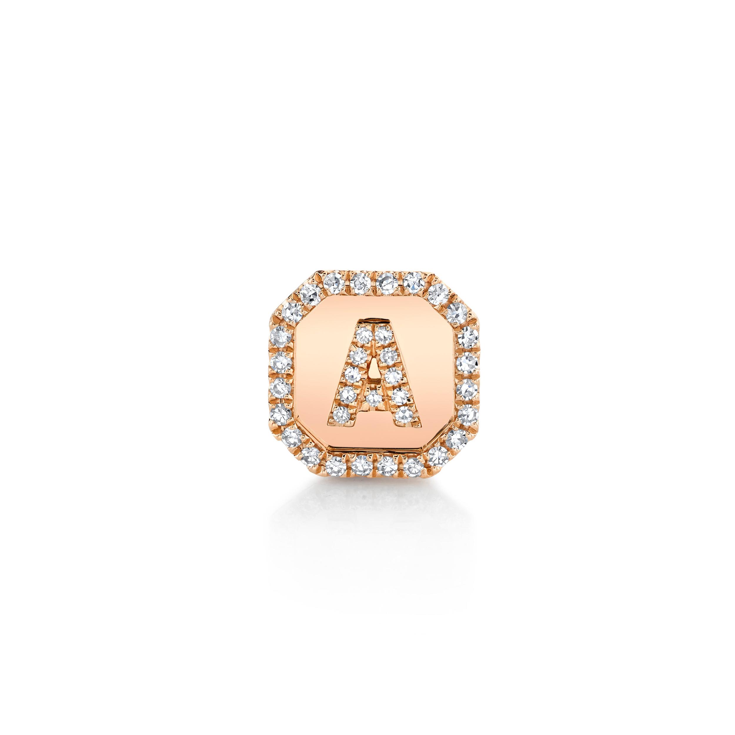 MINI ME DIAMOND PAVE INITIAL SINGLE NAMEPLATE STUD Product Image