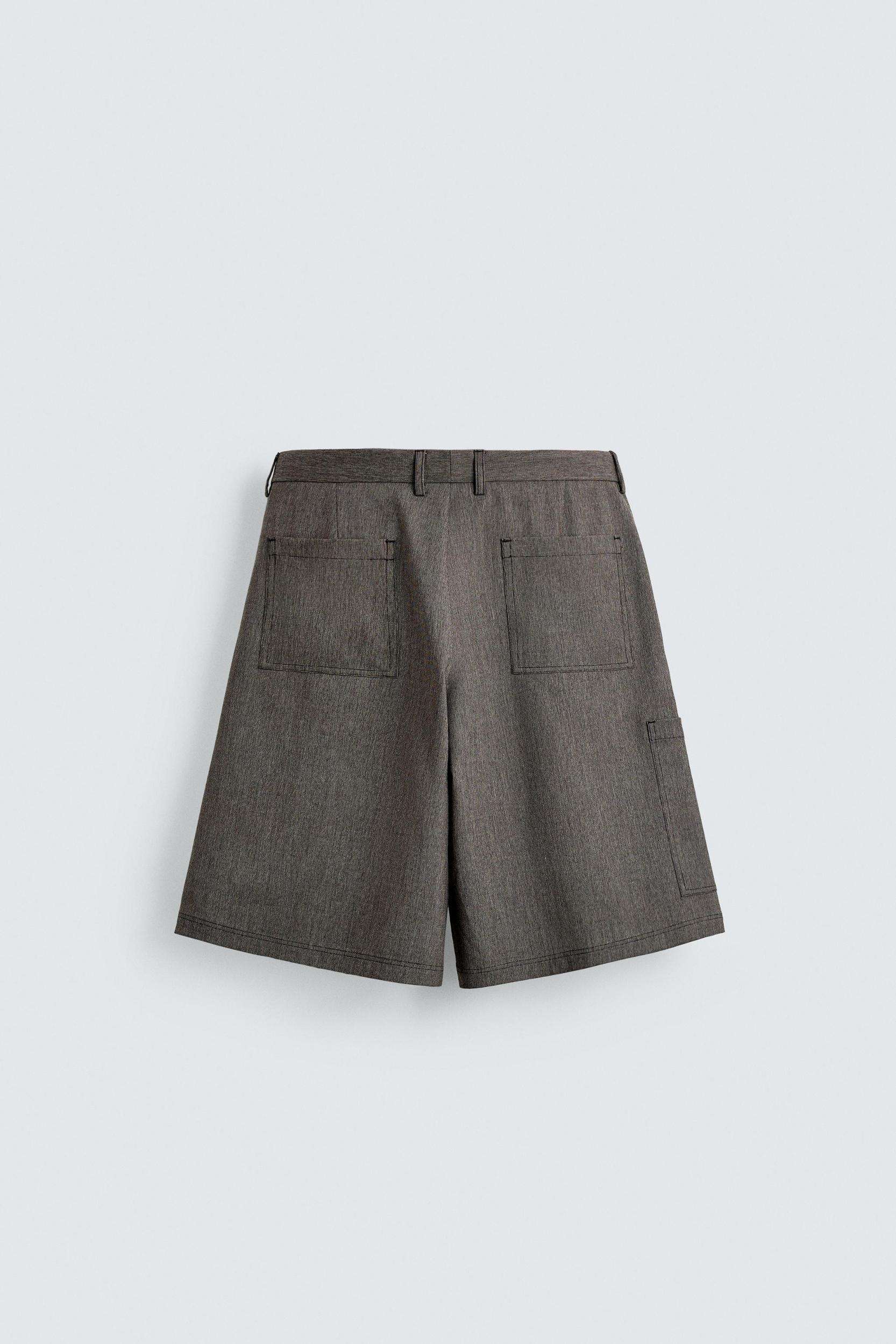 RELAXED WIDE FIT CARGO SHORTS Product Image
