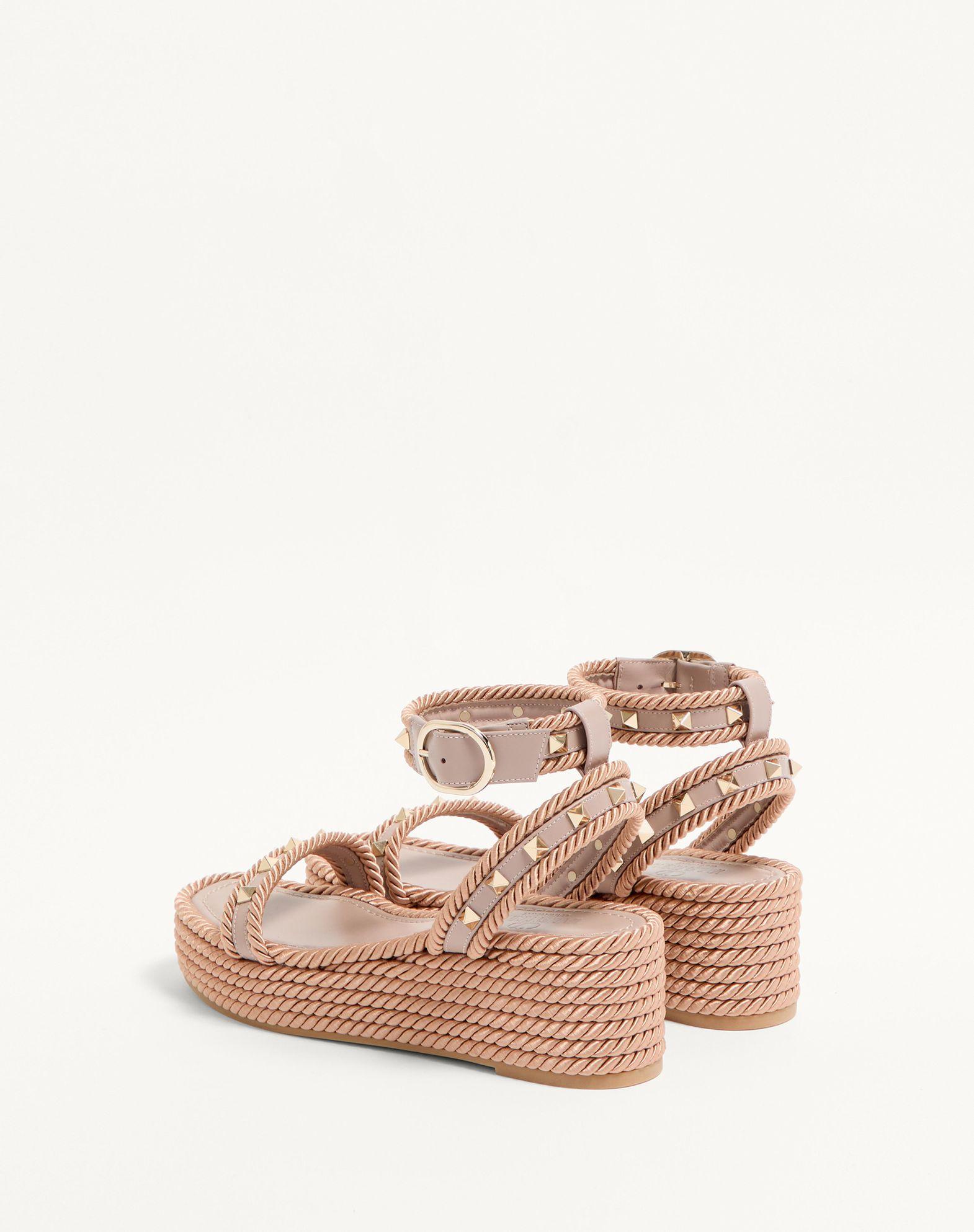 Rockstud Flatform Sandal In Calfskin 45Mm Product Image