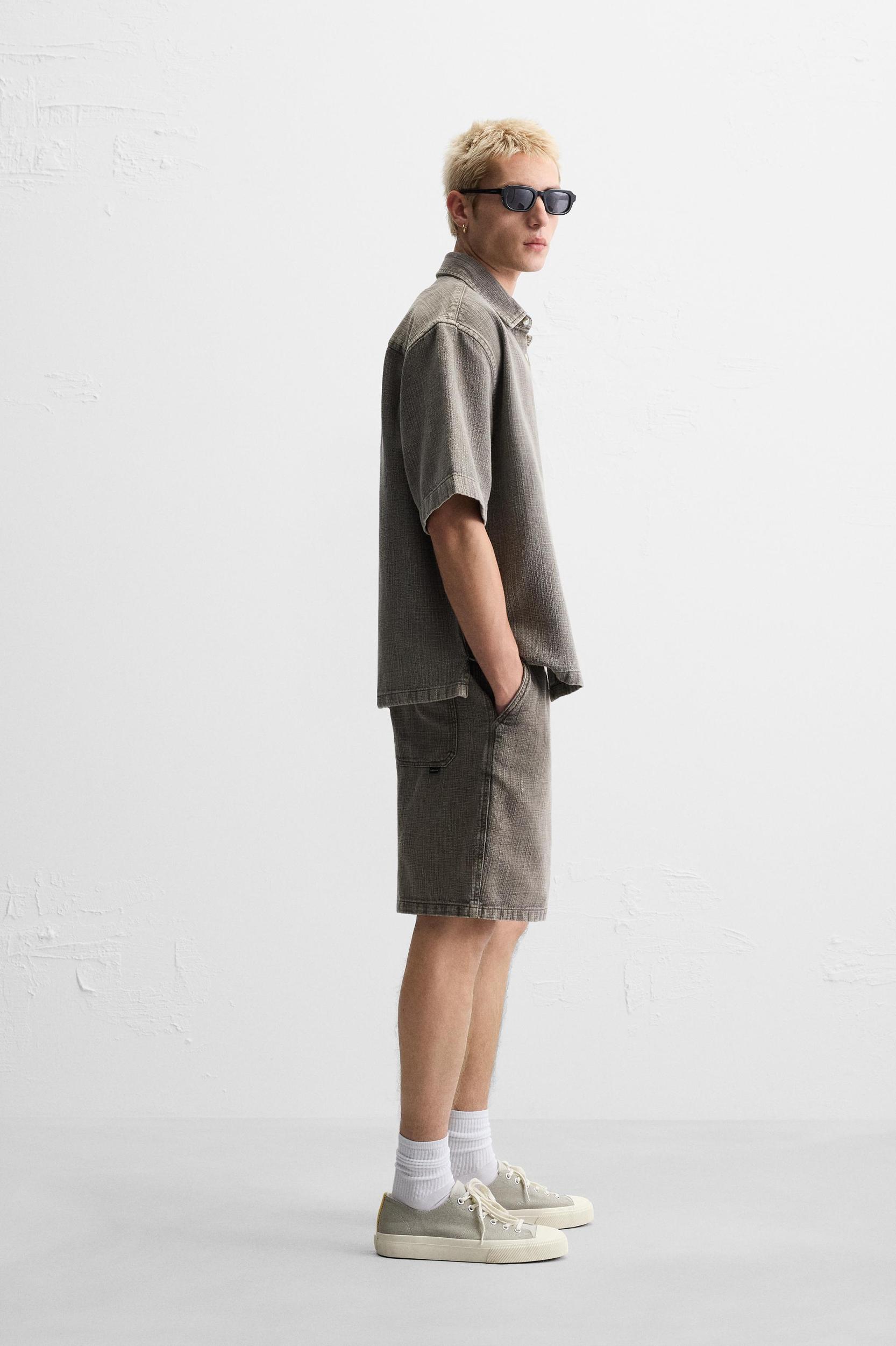 WASHED TEXTURED SHORTS Product Image