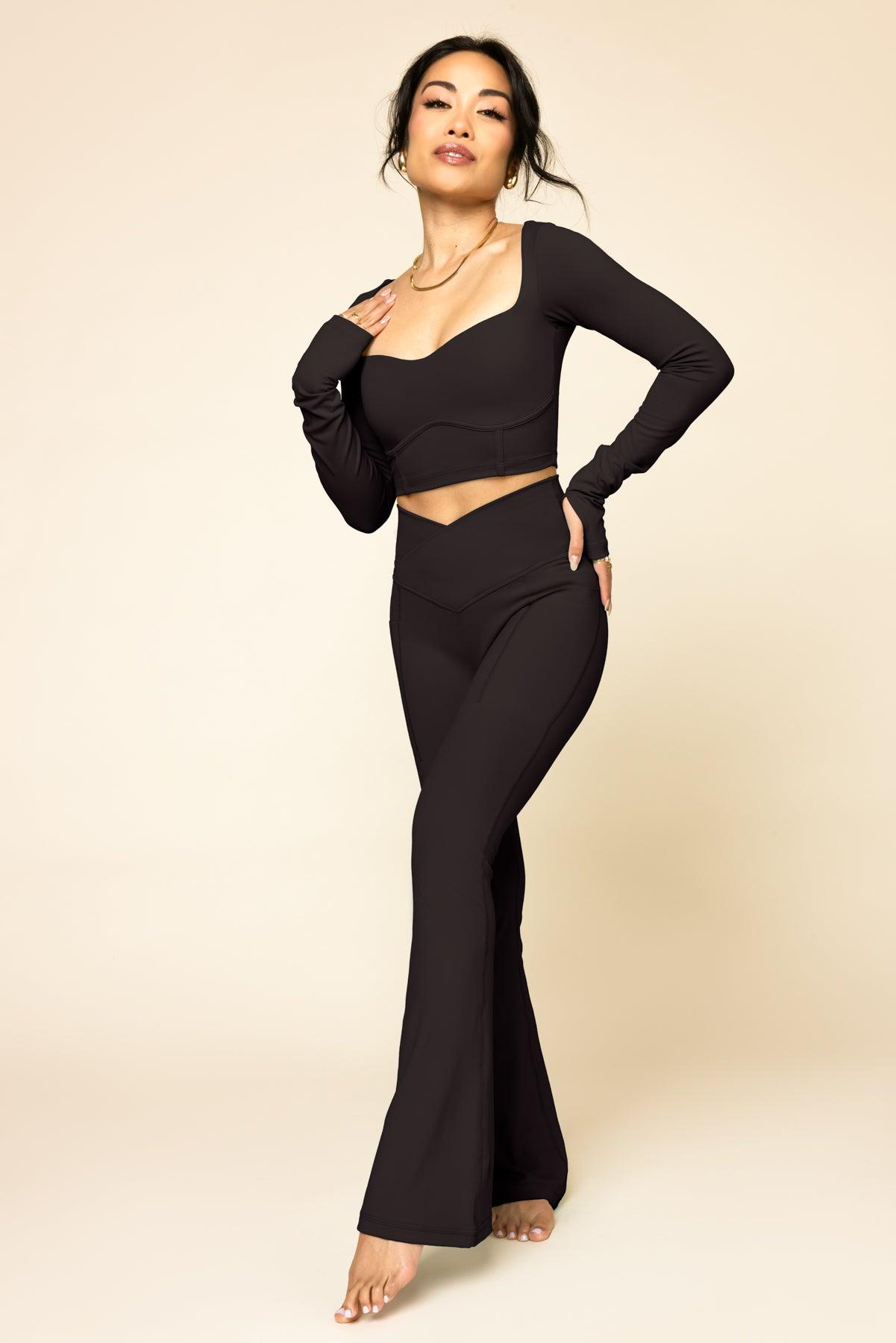 Crisscross Hourglass® Flared Legging with Pockets (Soft Touch) - Black / 29" Product Image