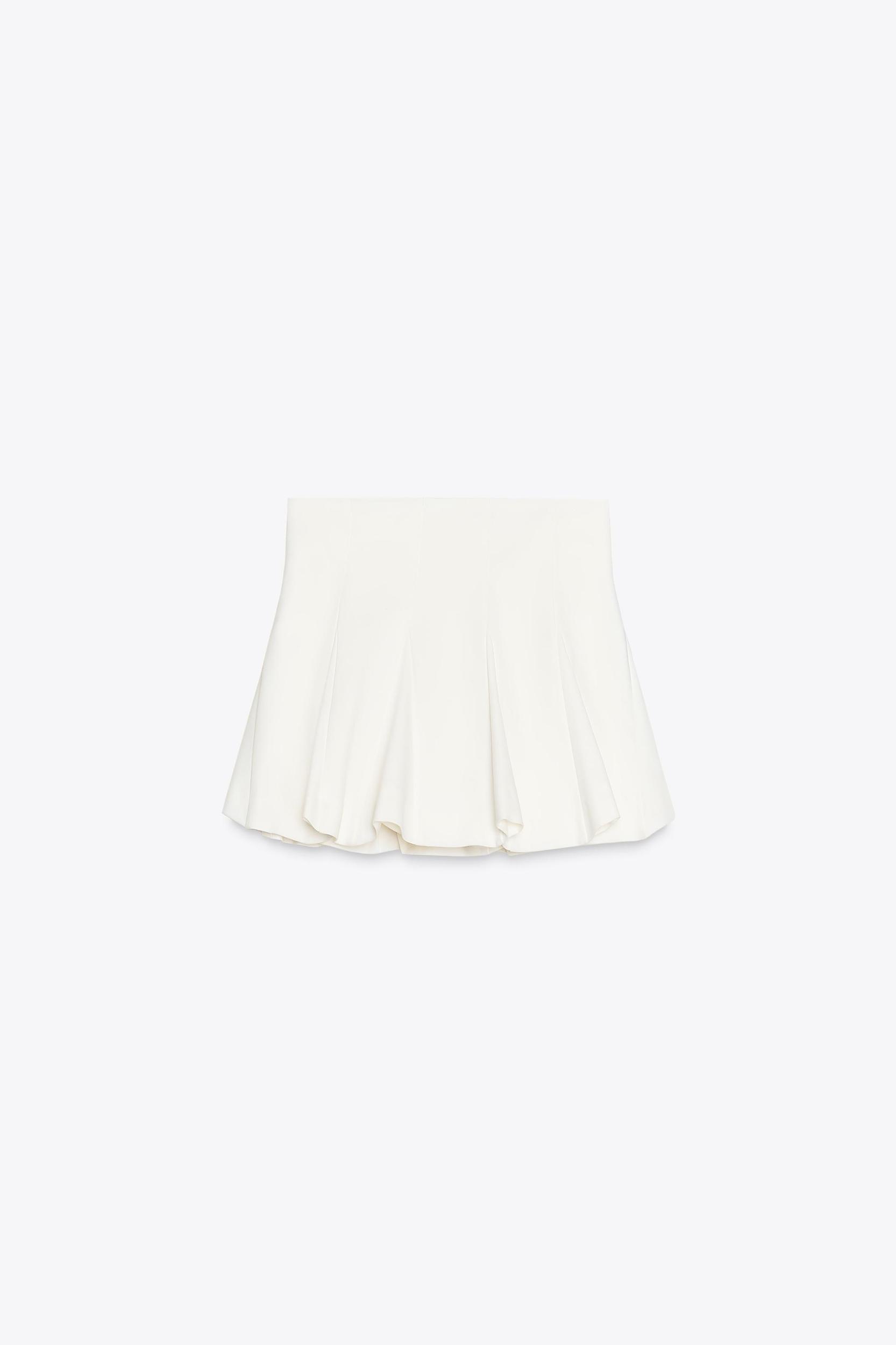 VOLUMINOUS SKORT Product Image