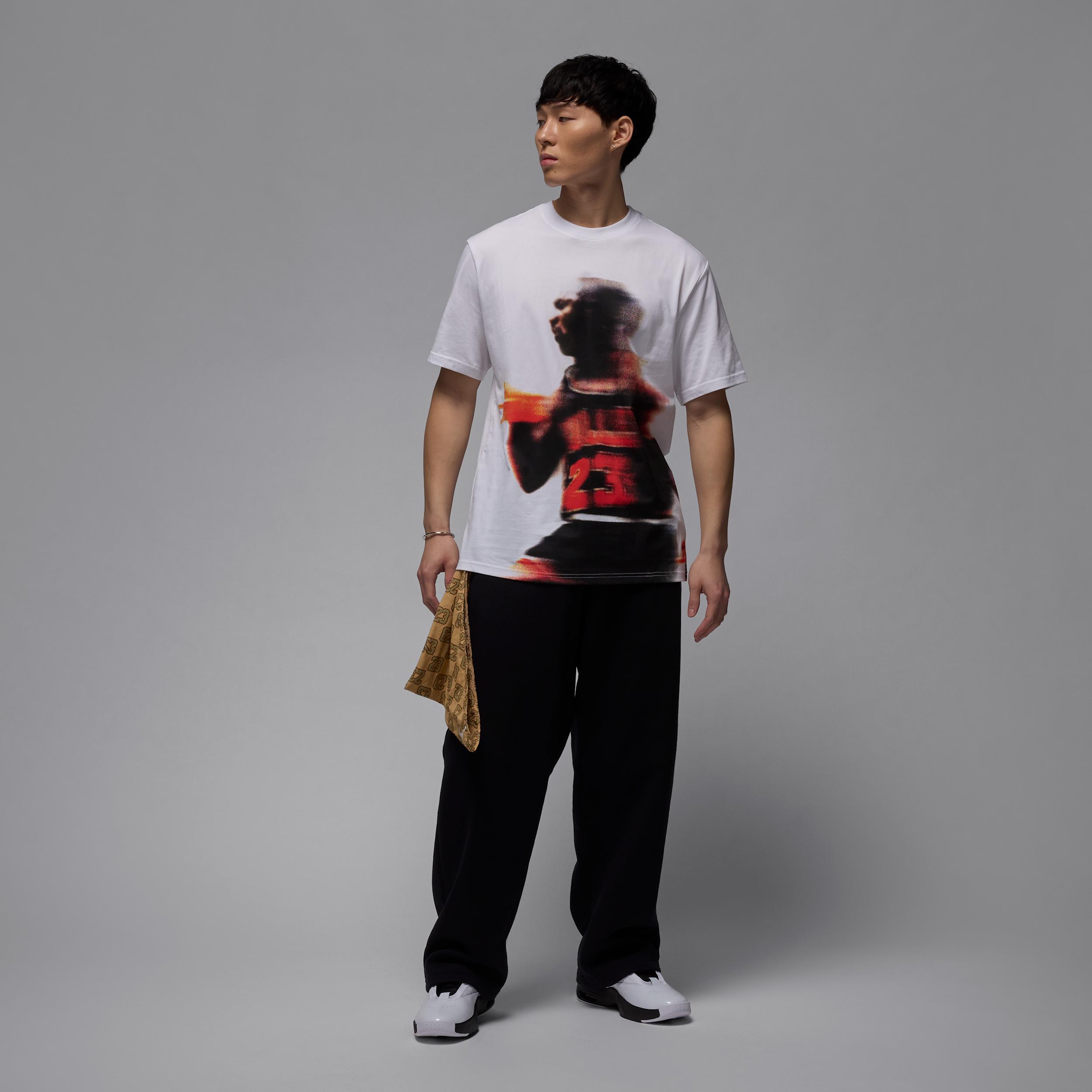 Mens Jordan Sport Dri-FIT Graphic T-Shirt | HQ8966-100 Product Image