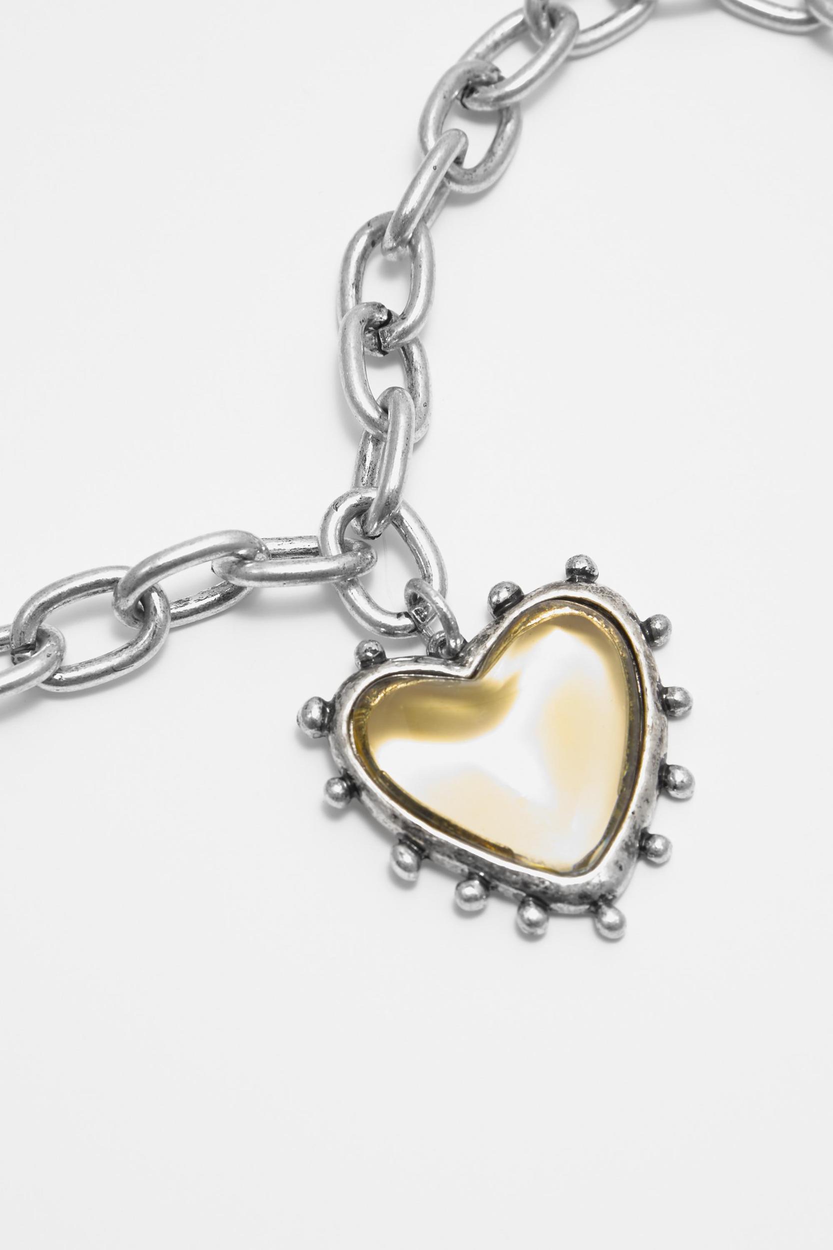 Heart pendant necklace Product Image