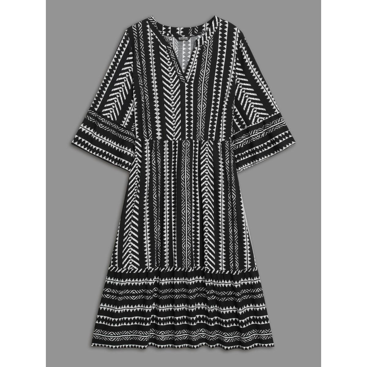 Plus Size Geo Print Stretchy-Waist Tiered Skirt Midi Dress BlackFlower Women Resort Non Flat collar with V-notch Elbow-length sleeve Curvy BloomChic 30/6X Product Image