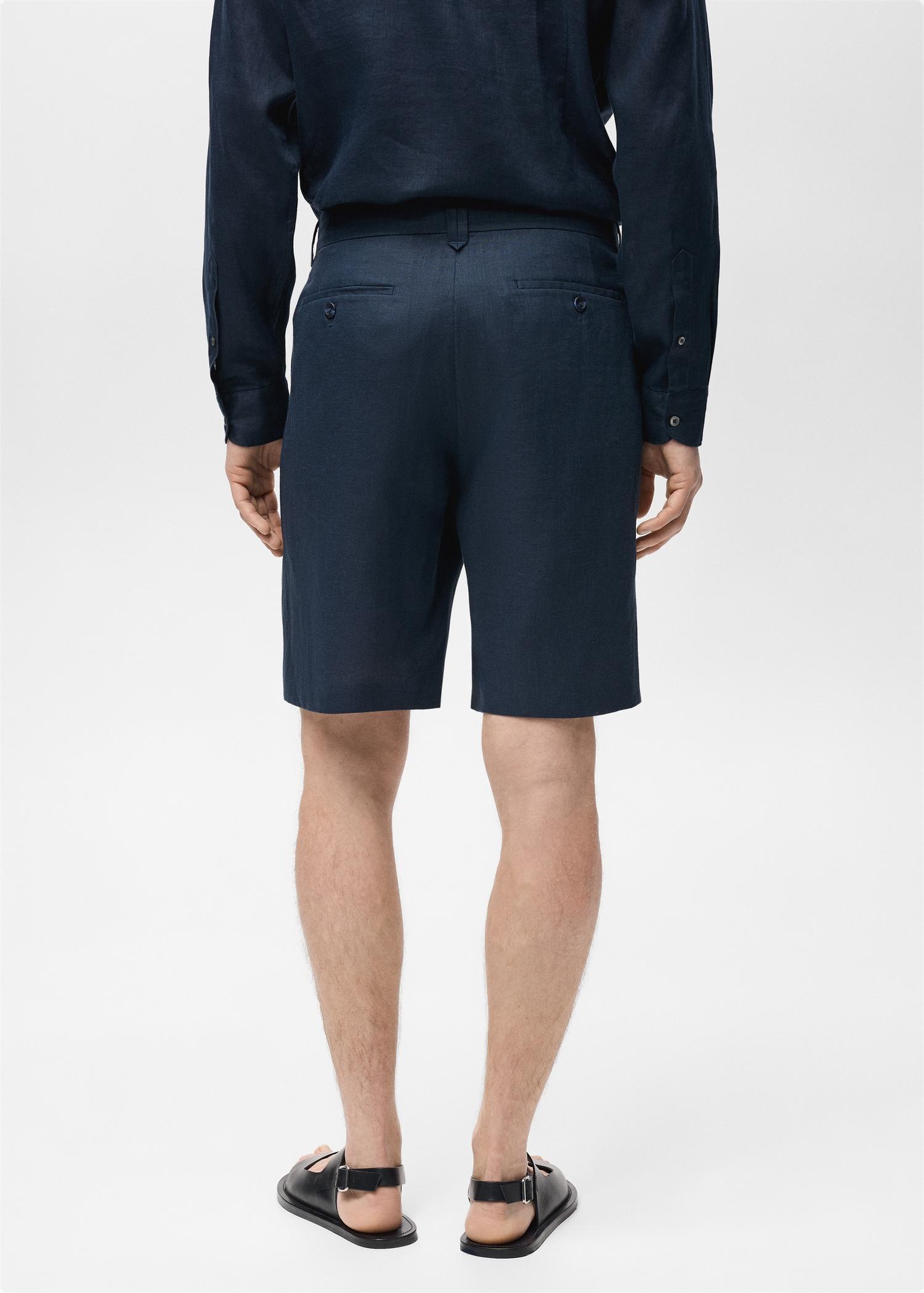 Slim-fit 100% linen bermuda shorts - Men | MANGO USA Product Image