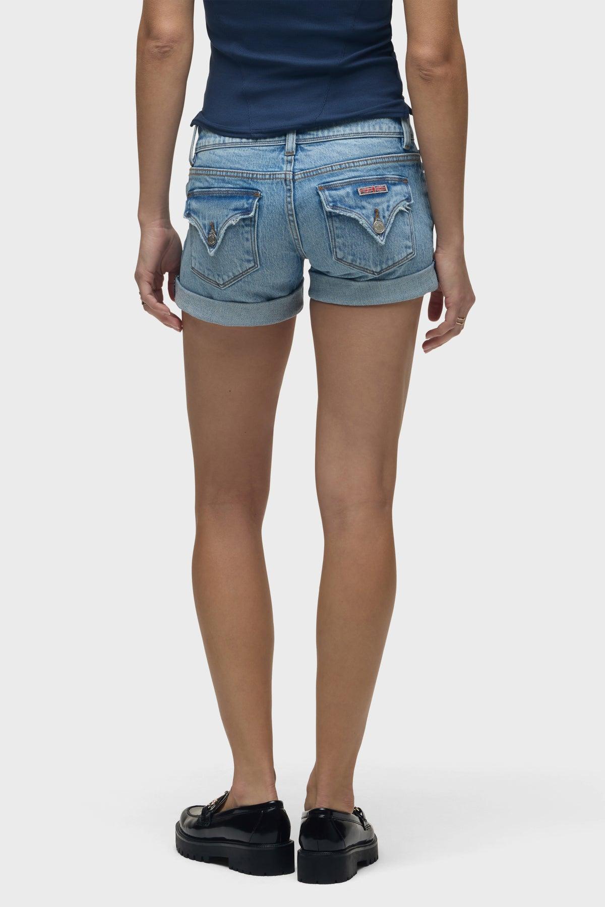 Croxley Mid-Rise Short Female Product Image