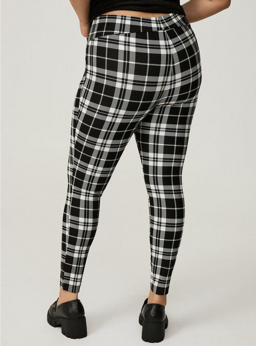 Skinny Studio Ponte Pant Product Image