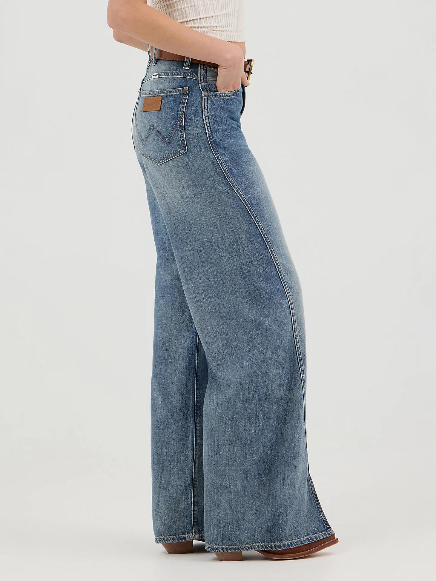 Women's Loose Spat Jean in Green Wash Product Image