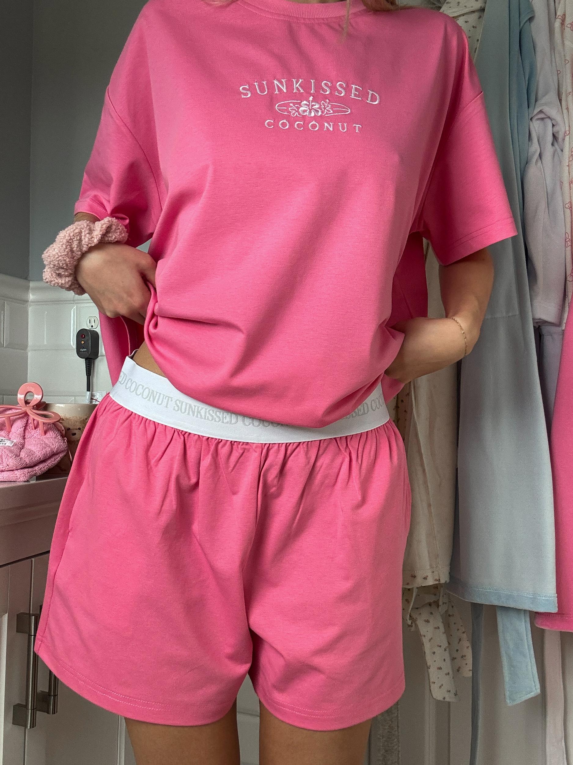 Coastal Blue Basic Watercolor Shorts Product Image