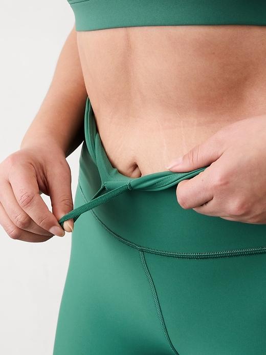 Pacesetter Ultra High Rise 7/8 Legging Product Image