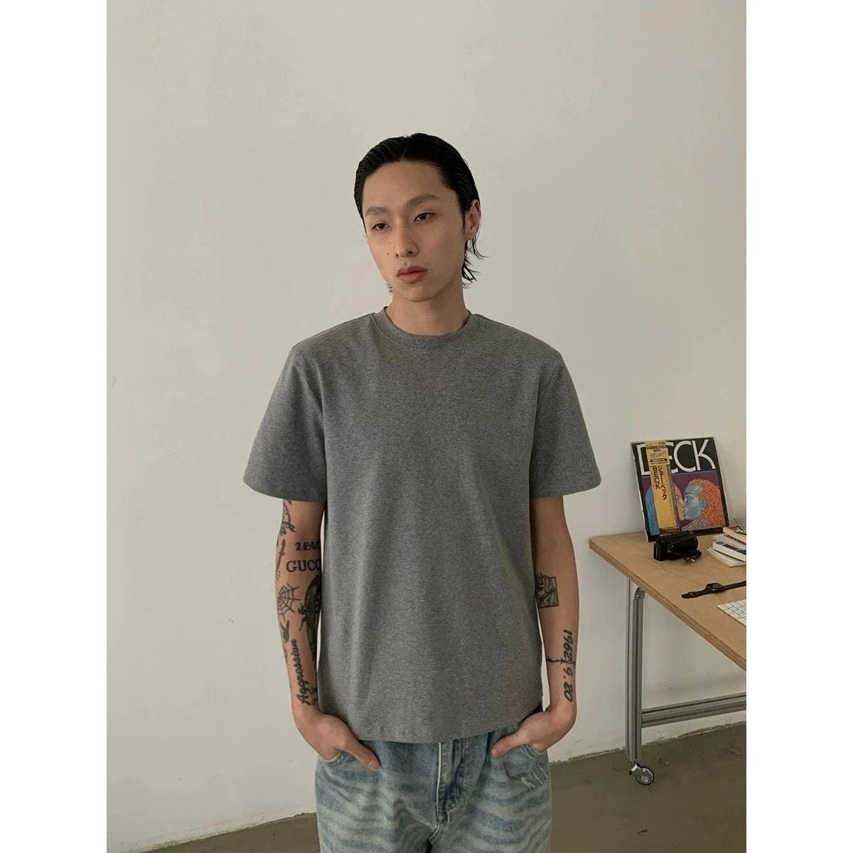 RT No. 18841 BASIC SOLID TEE Product Image