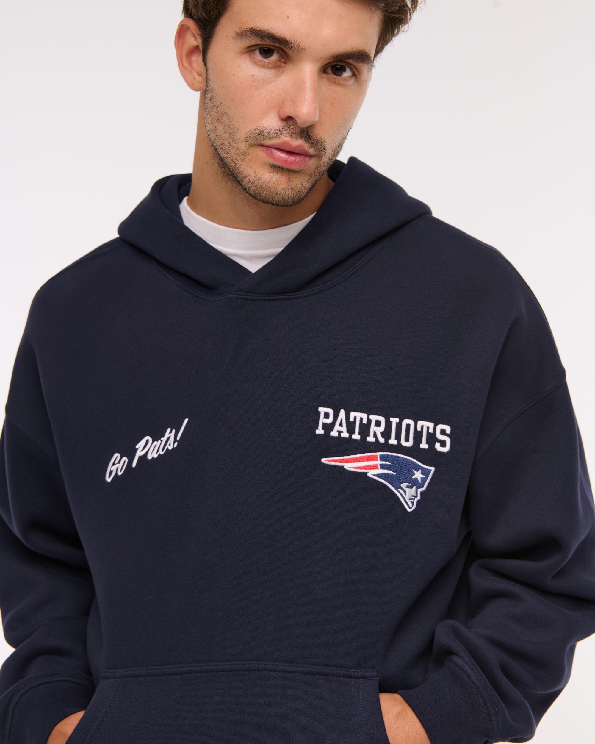 Chicago Bears Graphic Popover Hoodie Product Image