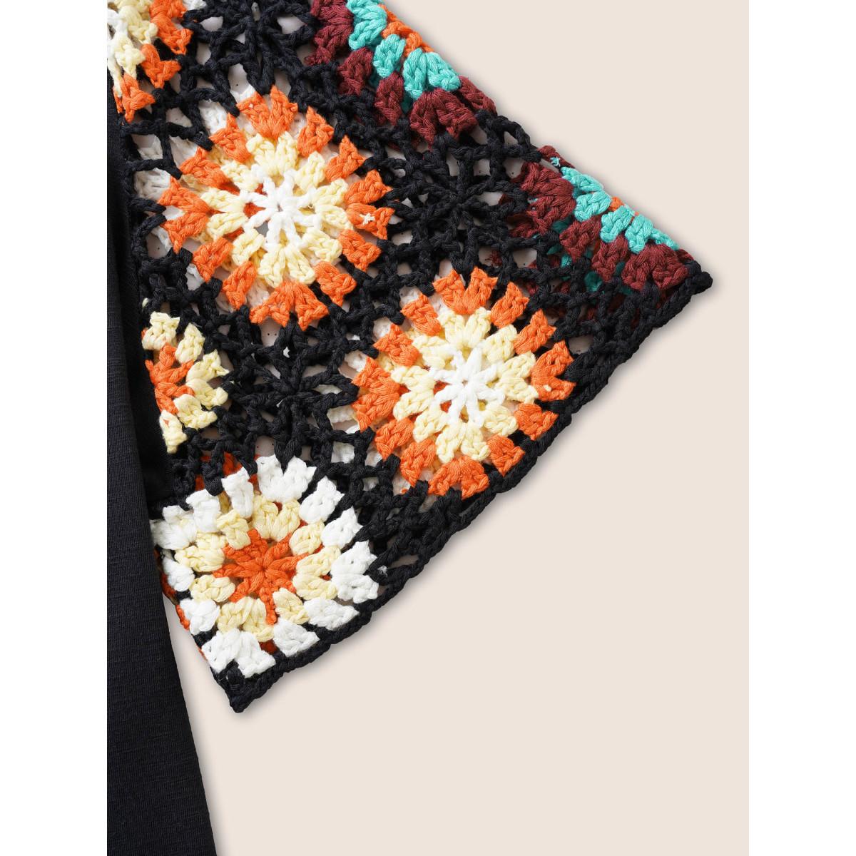 Plus Size Round Neck Crochet Floral Patchwork T-shirt Black Women Resort Contrast Natural Flowers Round Neck Vacation T-shirts BloomChic 10/M Product Image