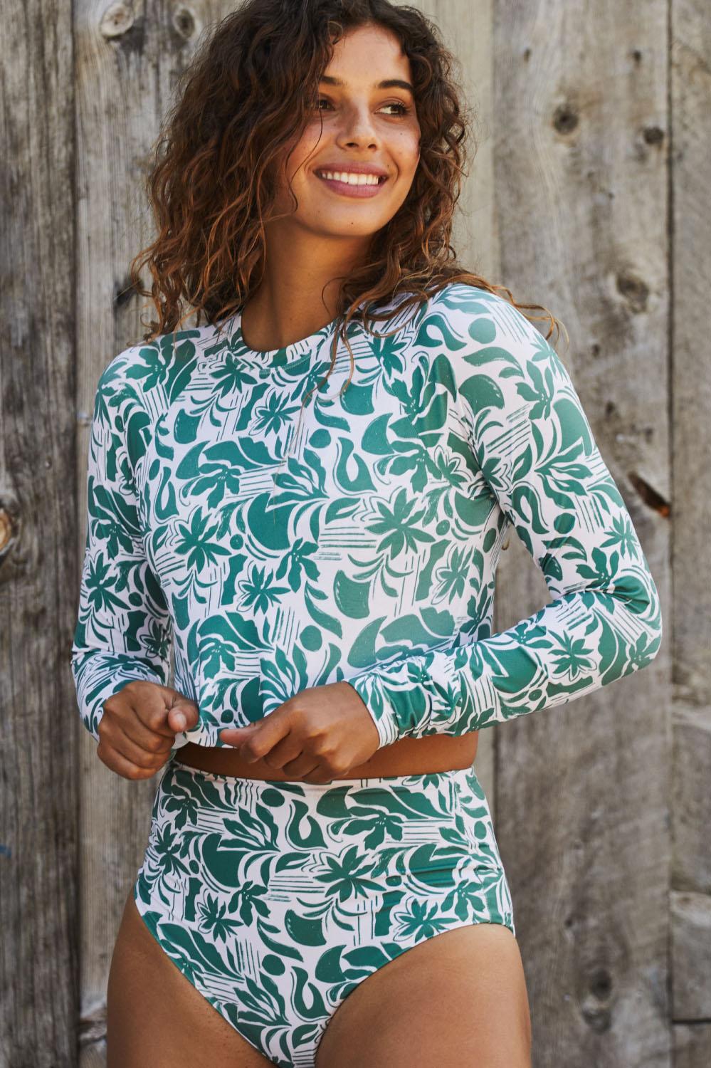 Moana Long Sleeved Crop Rashguard - Vista Product Image