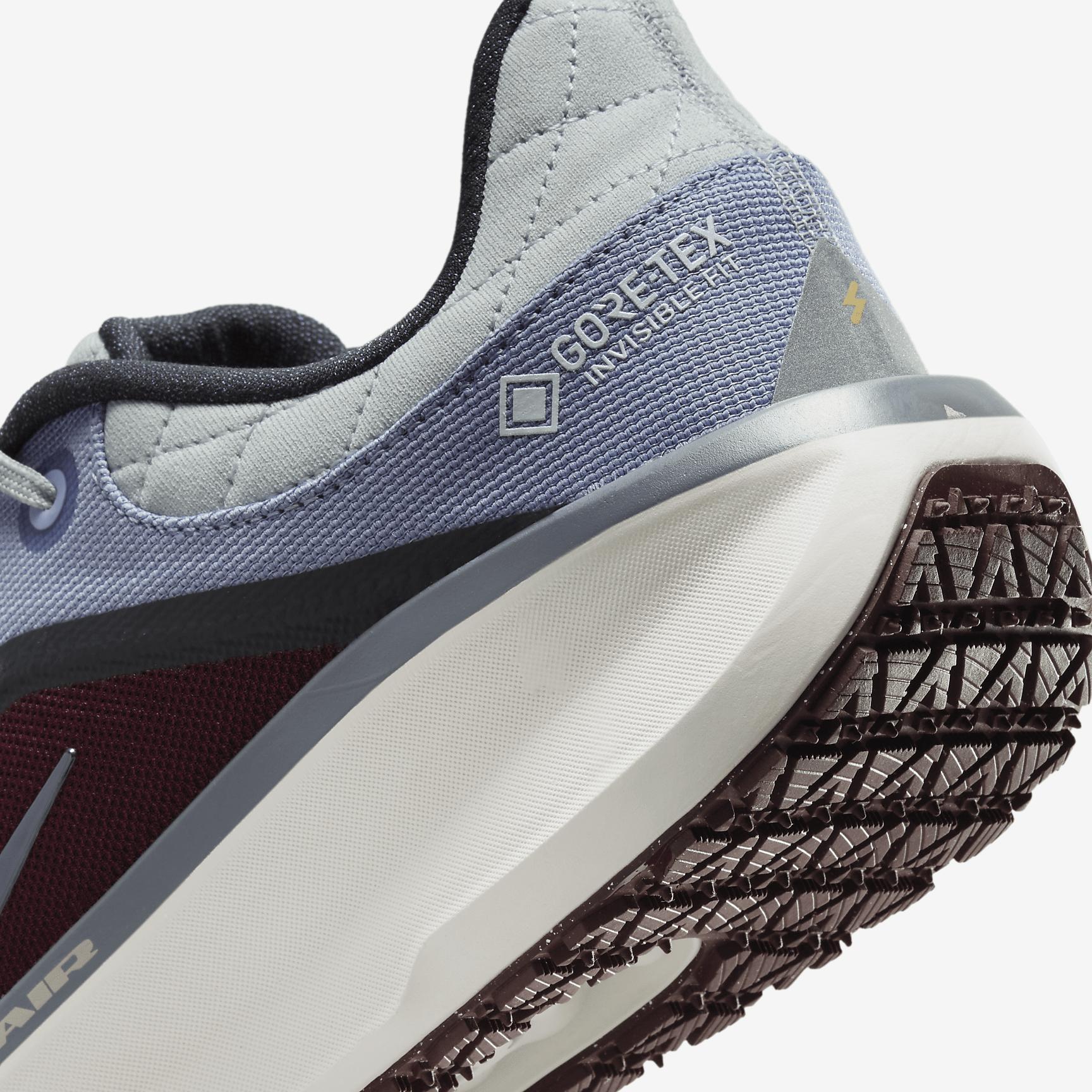 Nike Winflo 11 GORE-TEX Men's Waterproof Road Running Shoes Product Image