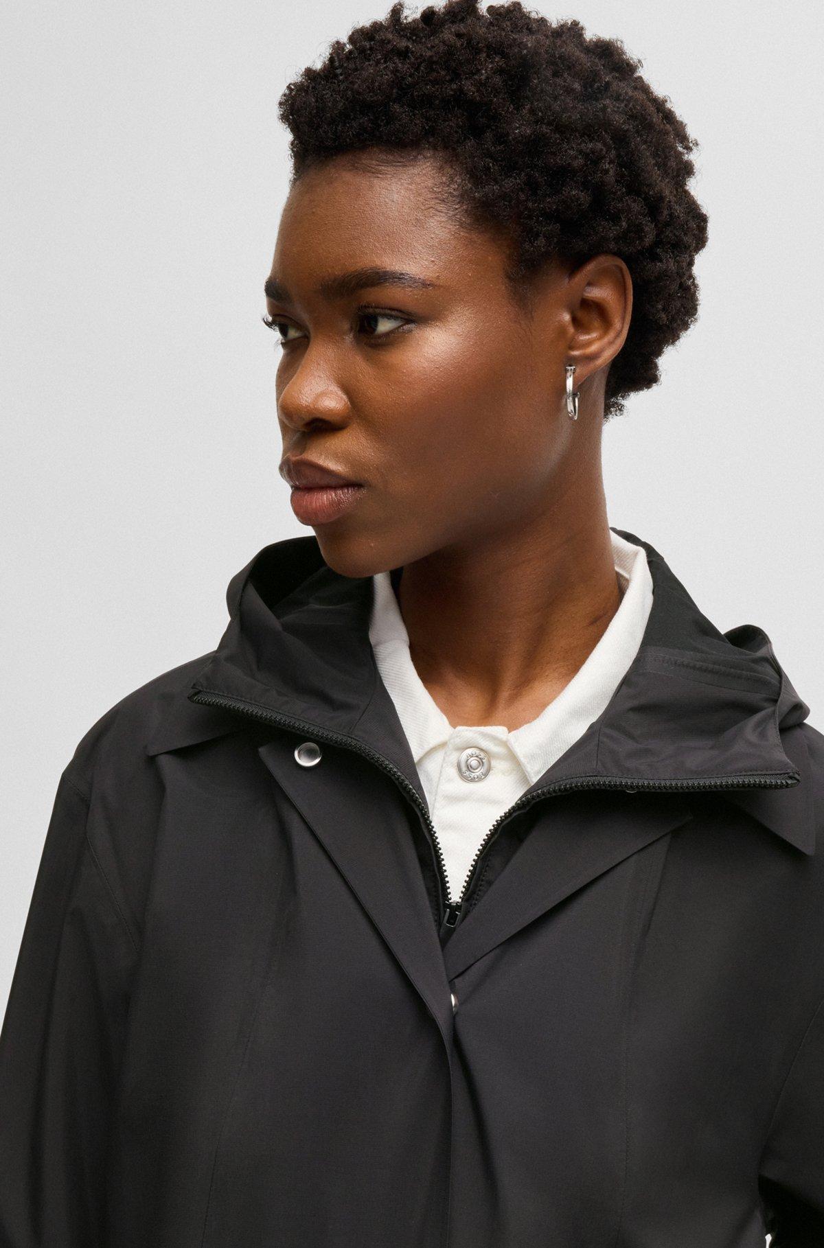 Water-repellent jacket with detachable fleece inner Product Image