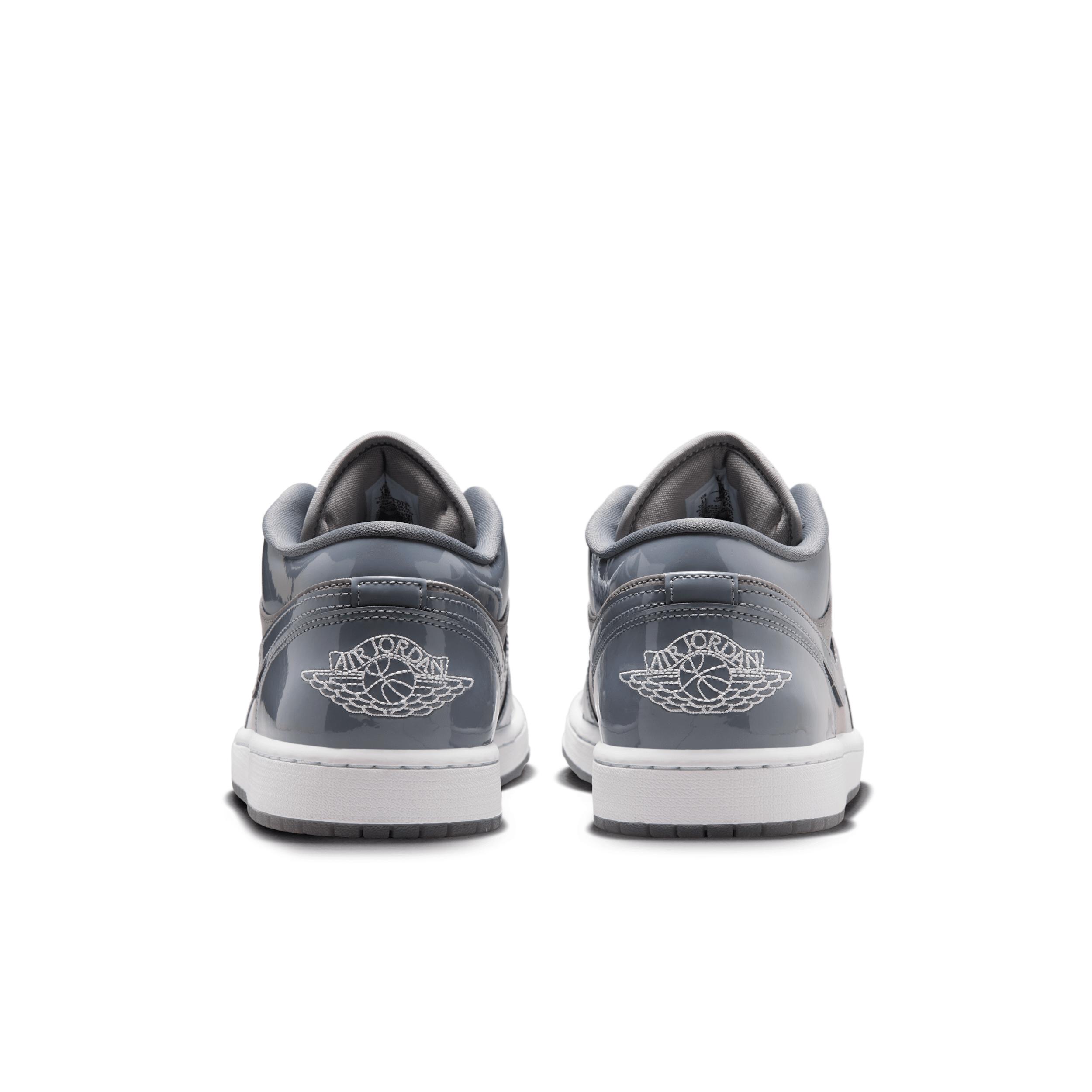 Jordan Mens Air Retro 1 Low SE Casual Shoes Product Image