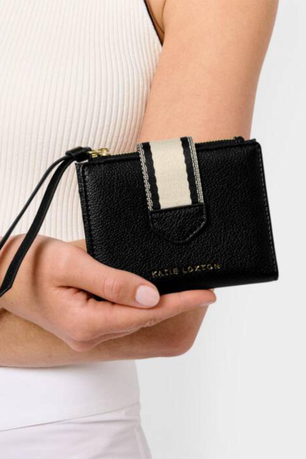 Hallie Purse Product Image