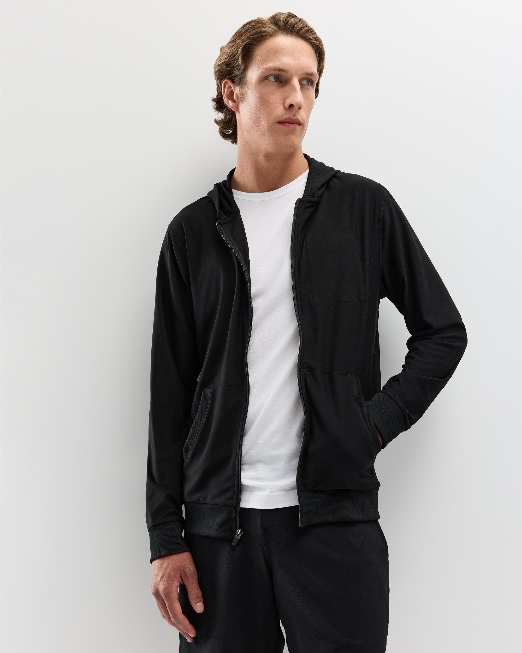 Quince | Men's Flowknit Performance Full-Zip Chest Pocket Hoodie Recycled Polyester Product Image