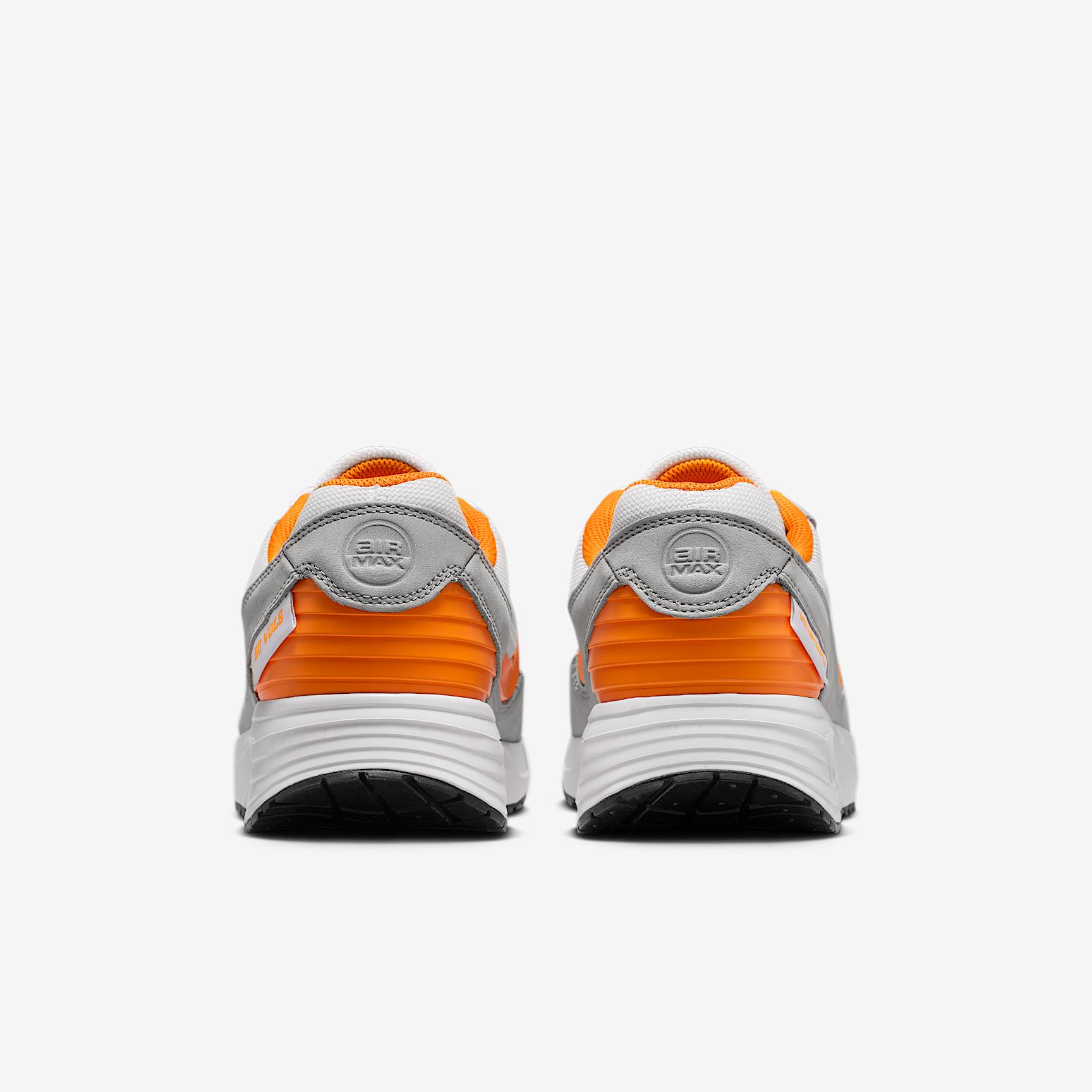 Nike College Air Max Verse (Tennessee) Men's Shoes Product Image