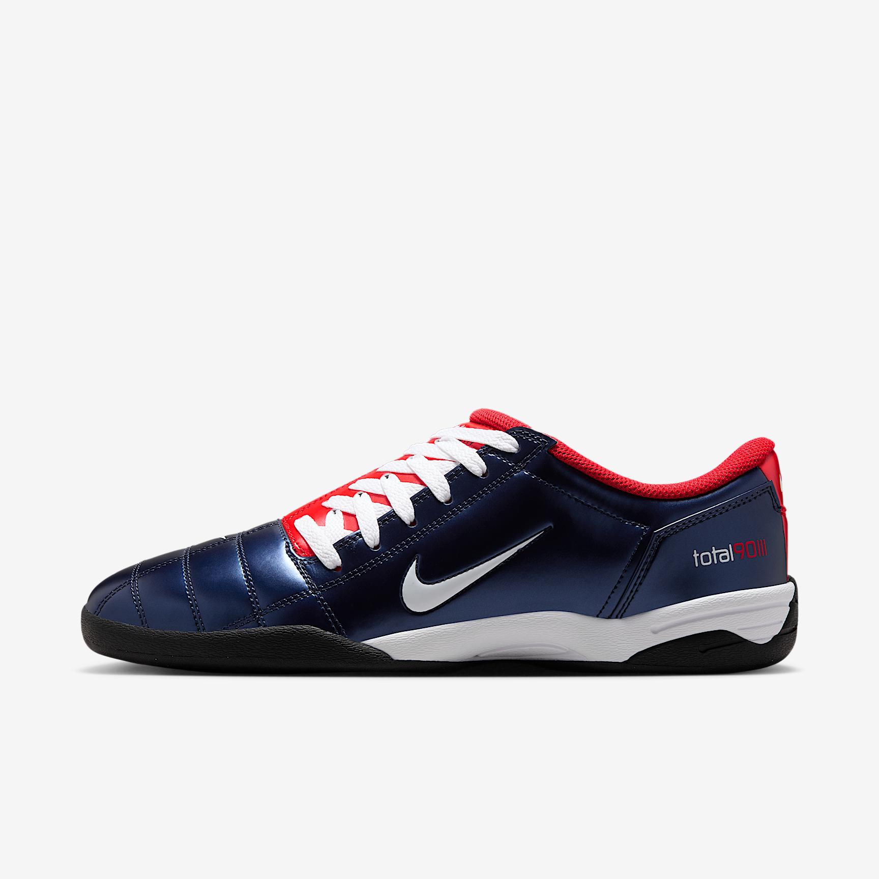 Nike Men's Total 90 Shoes Product Image