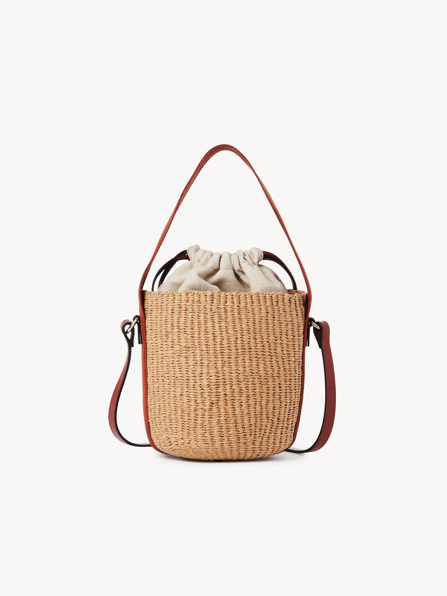 Small Horse Medal basket in natural fibers Product Image