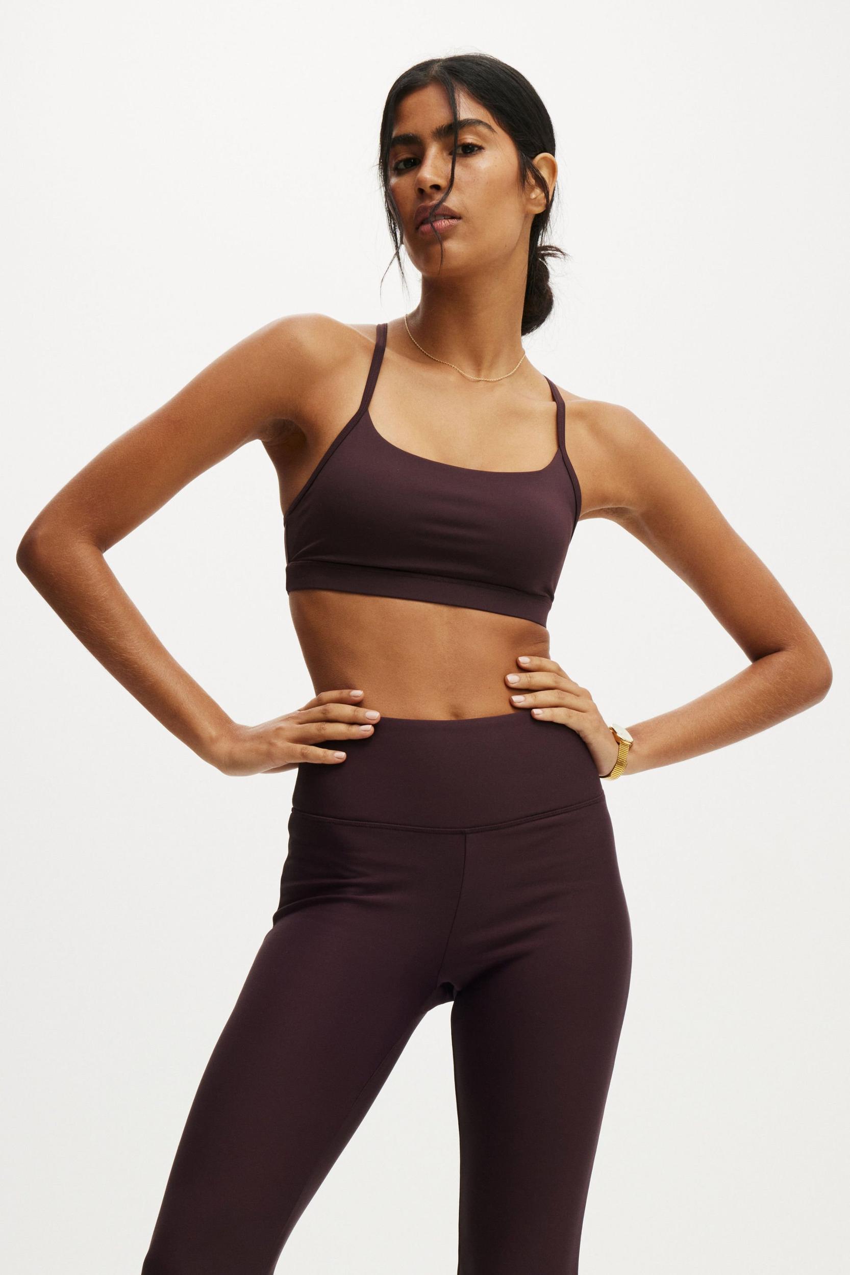 365 Keyhole Crop Product Image