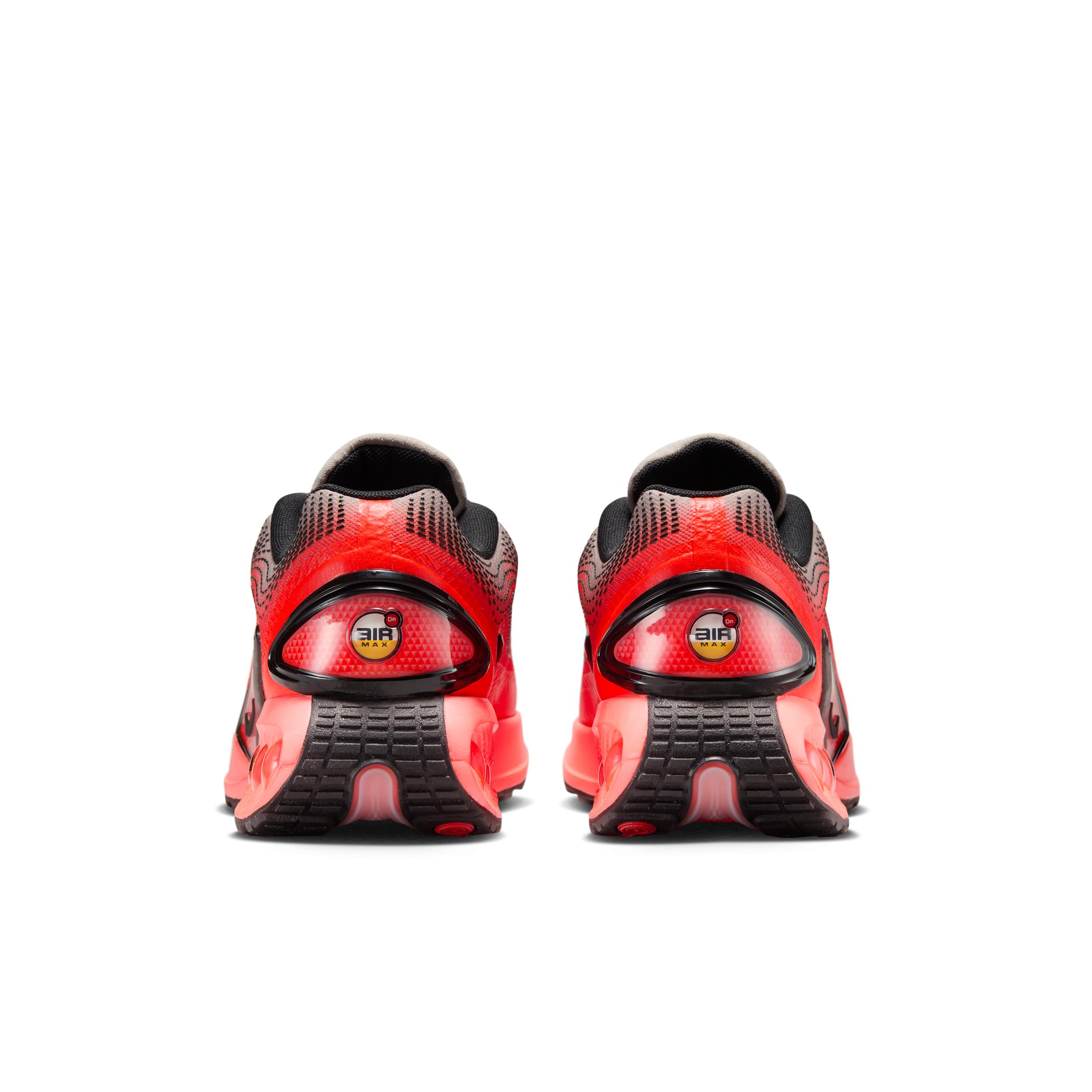 Nike Mens Air Max Dn SE Shoes | HF5531-500 Product Image