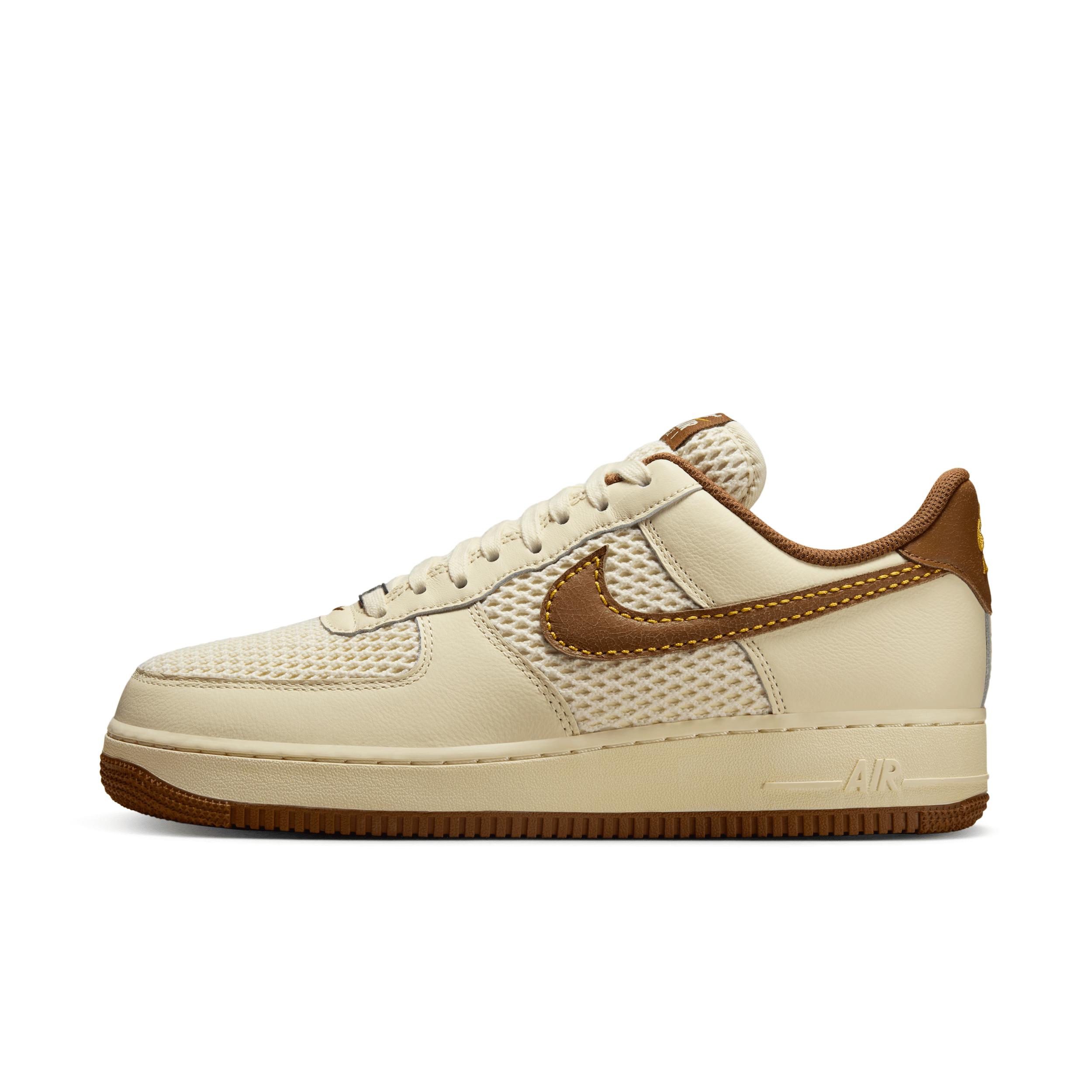 Nike Mens Air Force 1 07 LV Shoes | IB7719-113 Product Image