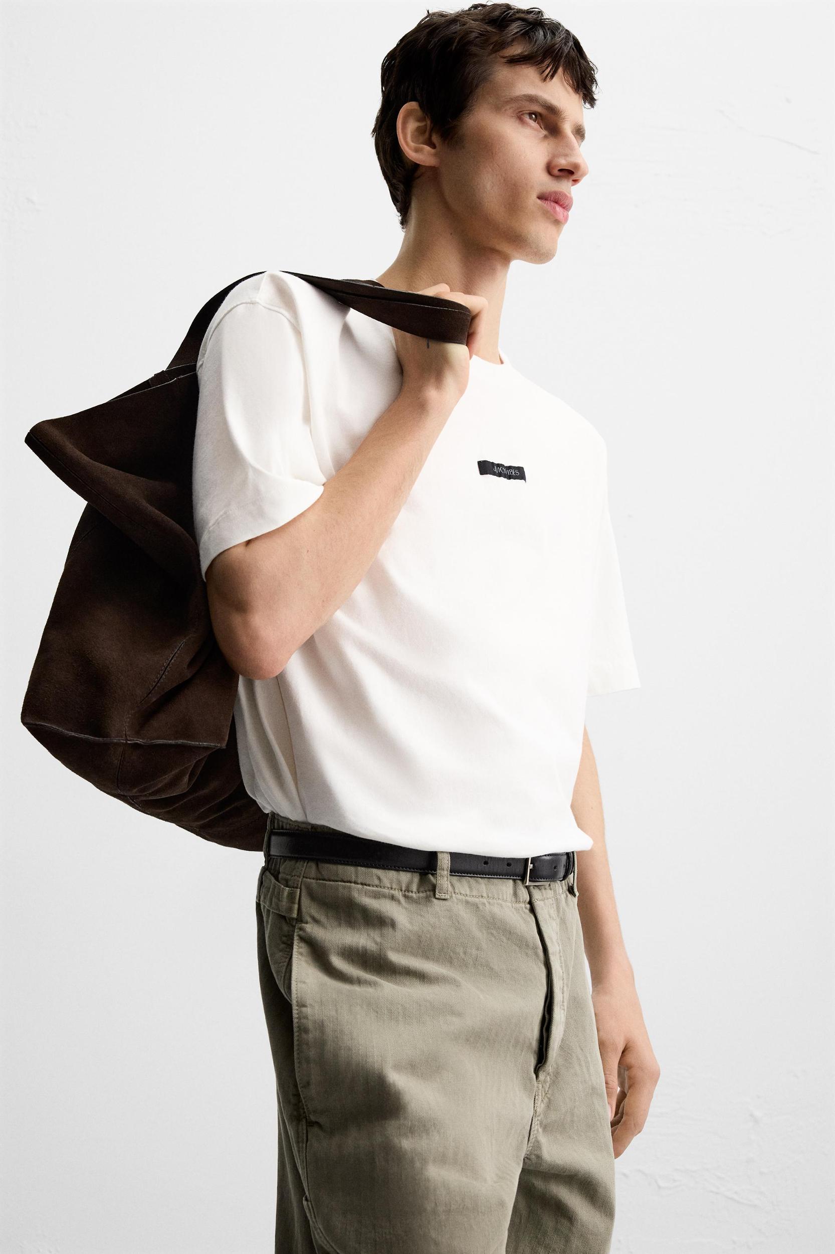 STRAWBERRY PRINT T-SHIRT Product Image