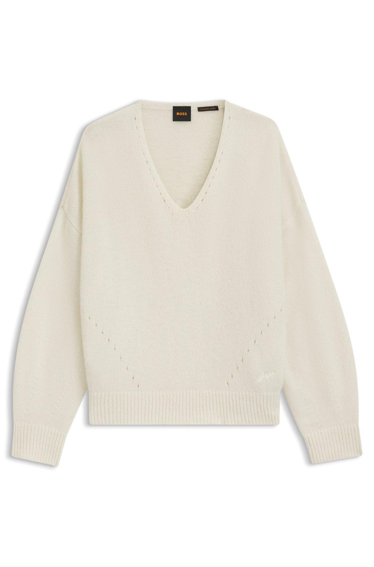 V-neck sweater in Italian yarn Product Image
