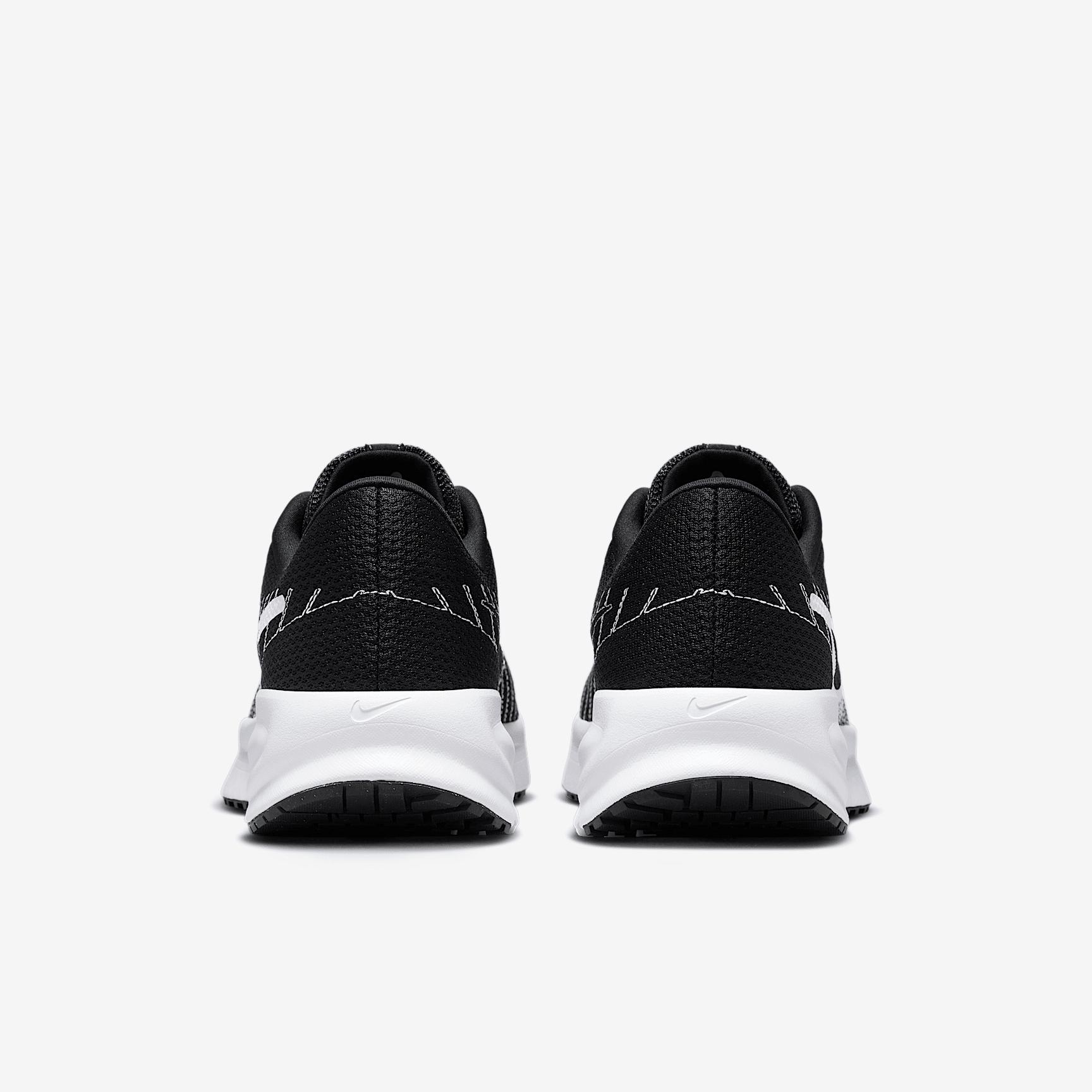 Nike Men's Run Defy Road Running Shoes Product Image