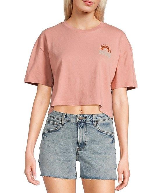 Hurley Leisure Short Sleeve Boxy Cropped Graphic T-Shirt Product Image