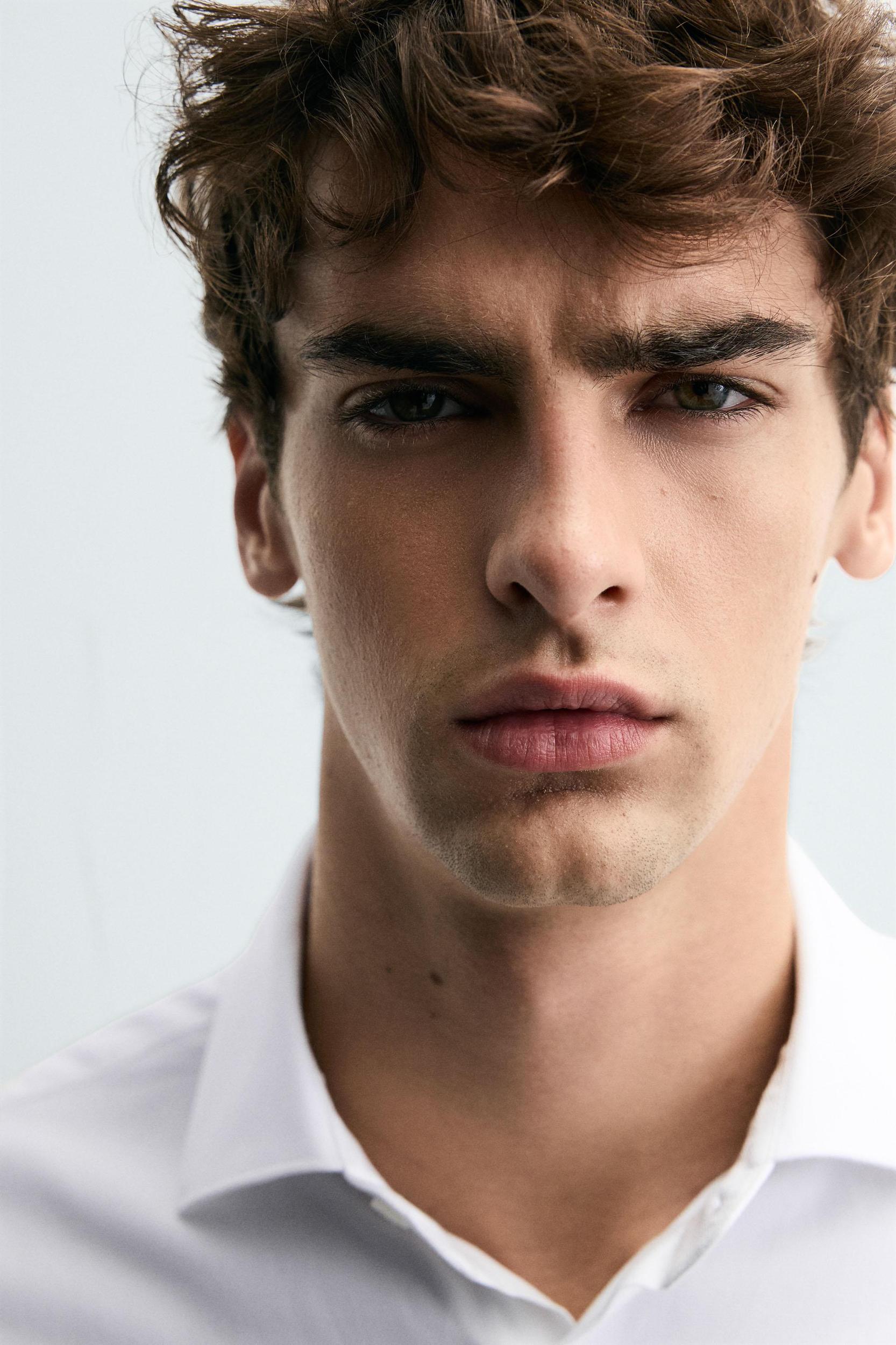 REGULAR FIT TEXTURED SHIRT Product Image