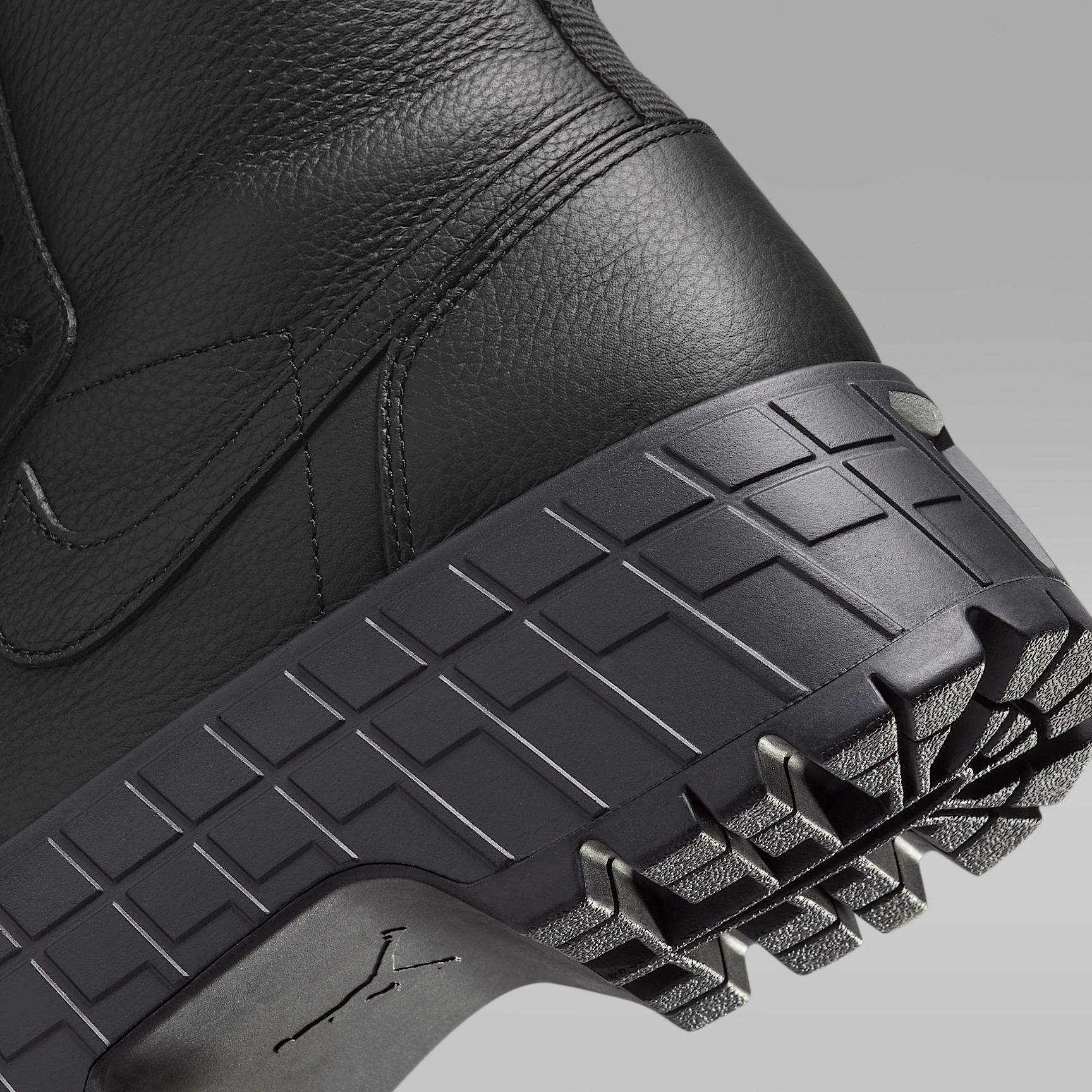 Womens Air Jordan 1 Brooklyn Boots | FJ5737-001 Product Image