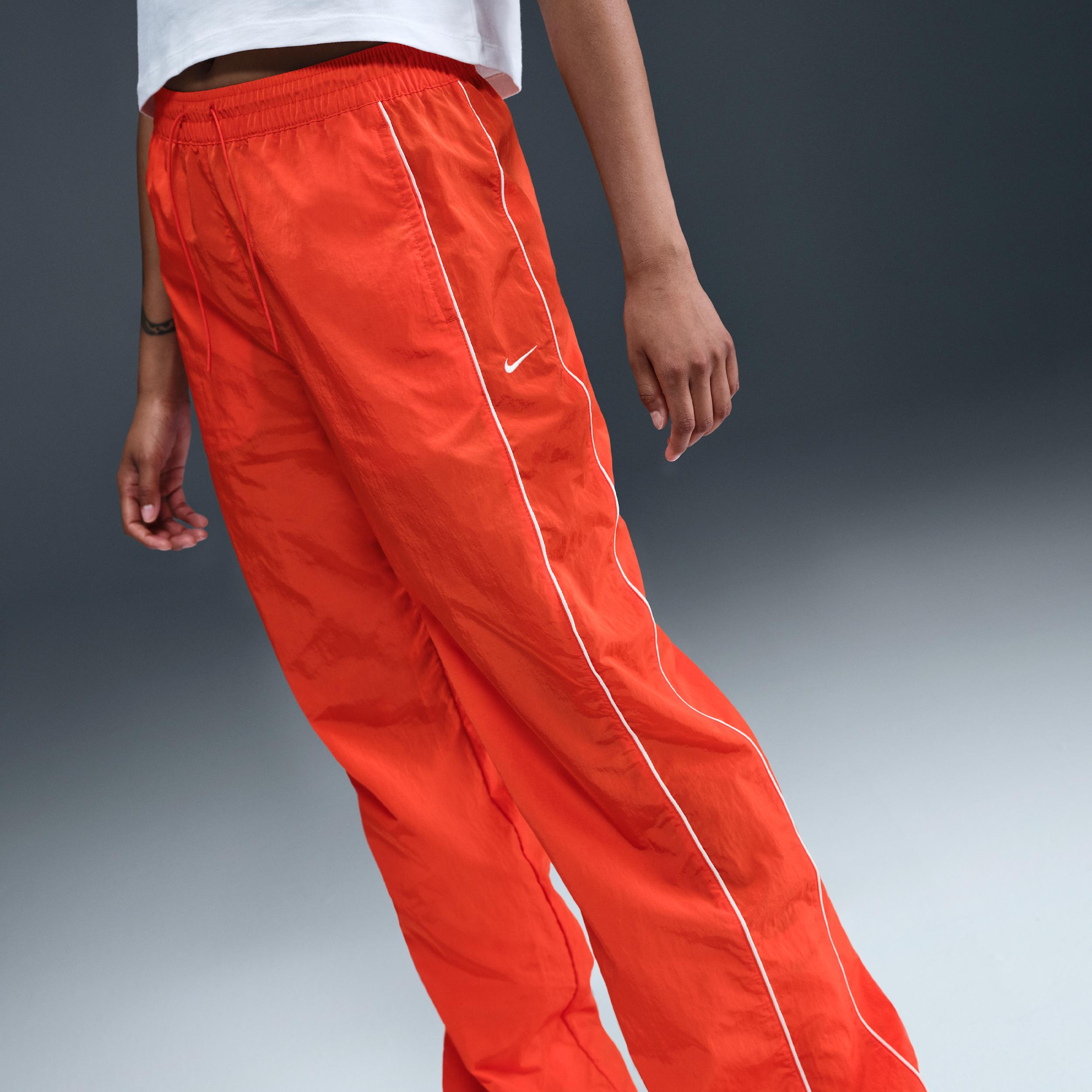 Nike Womens Windrunner High-Waisted Woven Open-Hem Pants | FV7655-633 Product Image