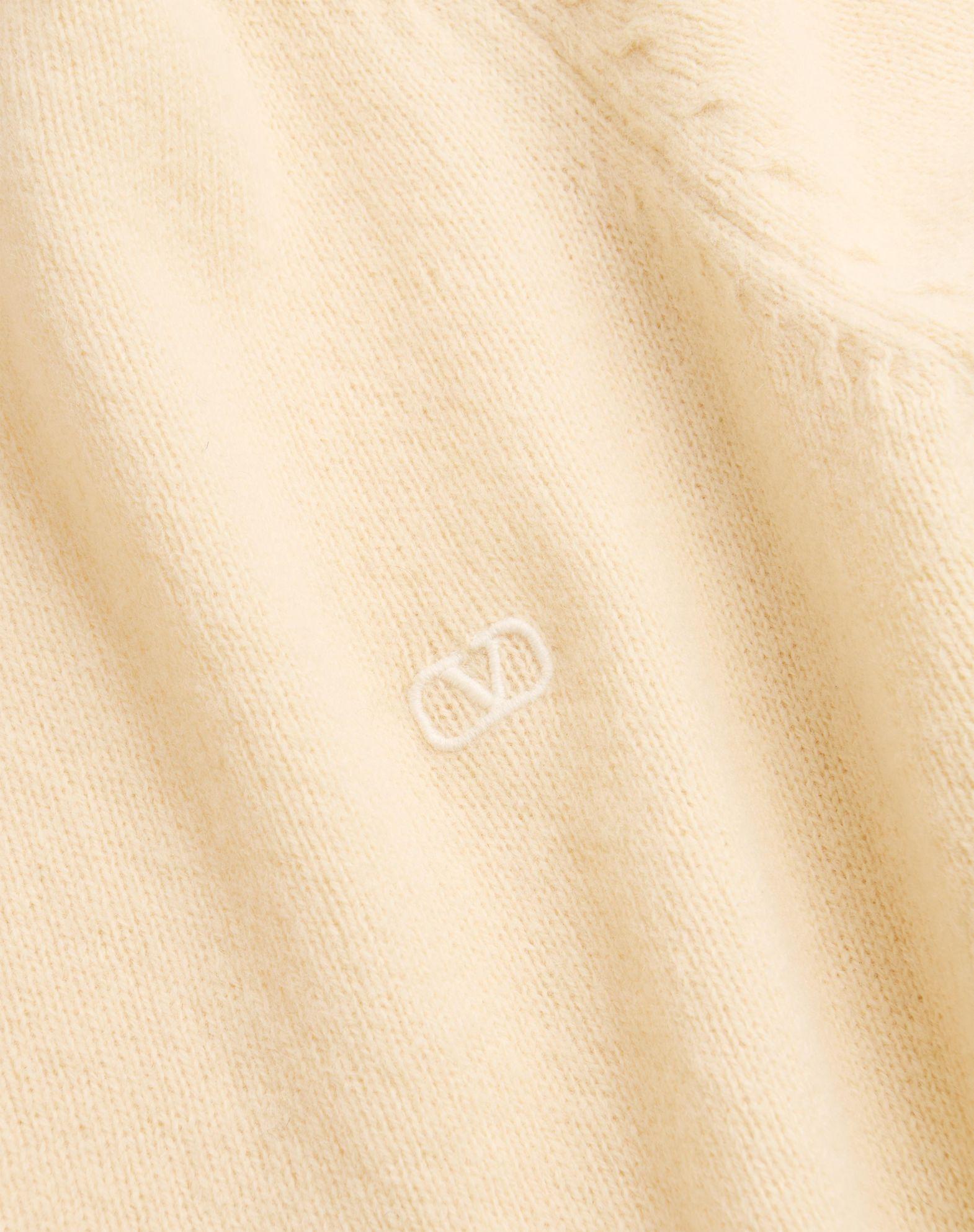 Shetland Wool Crewneck Sweater With Vlogo Embroidery Product Image