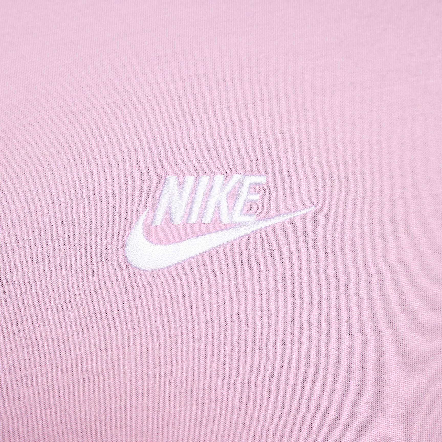 Nike Sportswear Club Men's T-Shirt Product Image