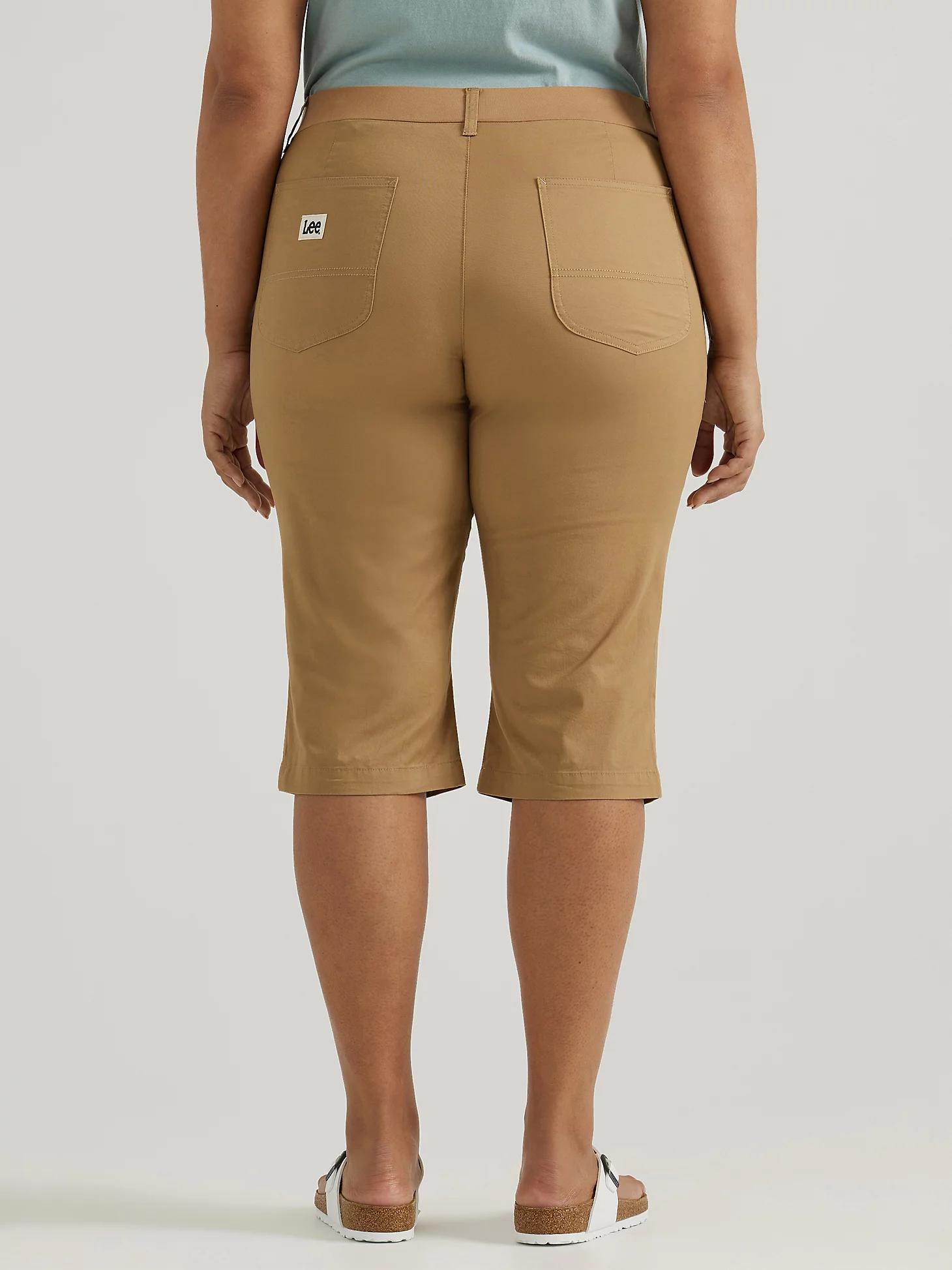 Women's Ultra Lux Comfort with Flex-to-Go Relaxed Fit Utility Skimmer (Plus) | Women's Capris & Crops | Lee® Product Image